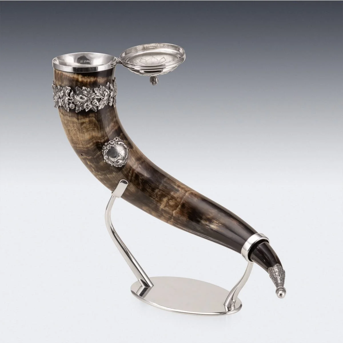 PUSHKINS.COM - Z12449 - ANTIQUE 19thC WELSH SOLID SILVER MOUNTED BOVINE HORN DRINKING VESSEL c.1828 - 08.jpg