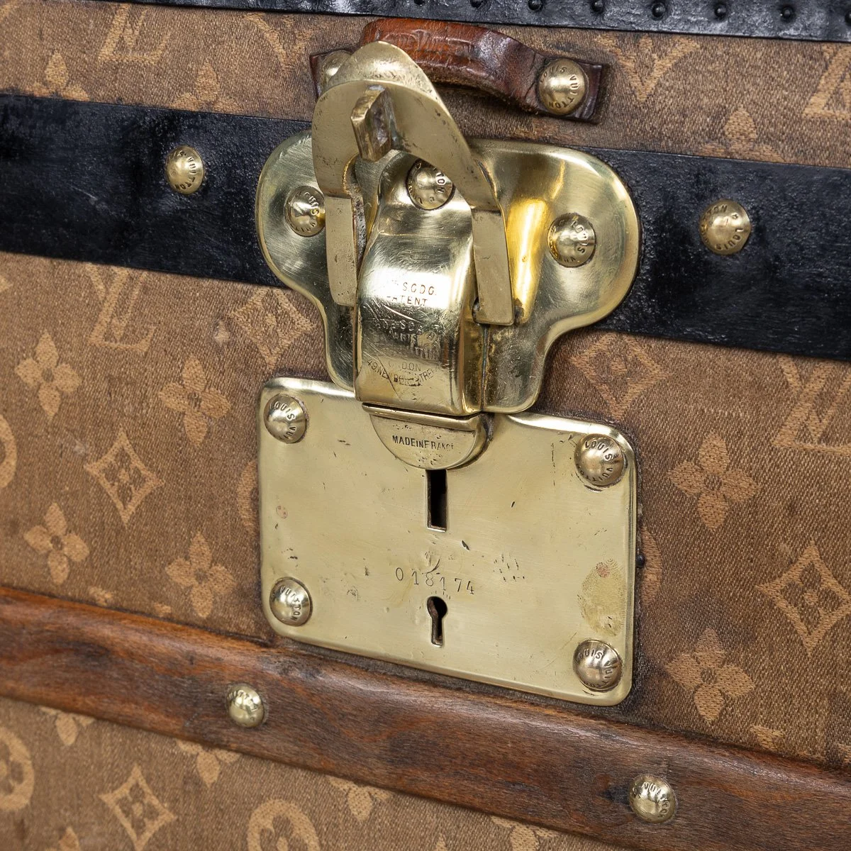 PUSHKINS.COM - B11311w - ANTIQUE 20thC LOUIS VUITTON %22MALLE HAUTE%22 TRUNK IN WOVEN CANVAS, FRANCE c.1900 - 25.jpg