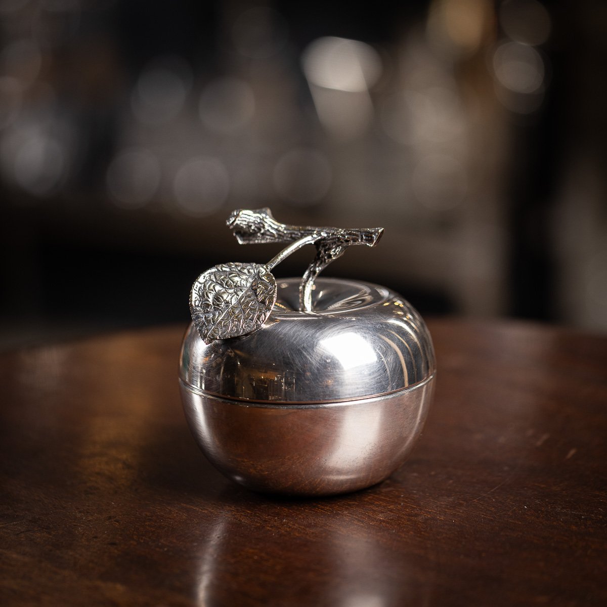 PUSHKINS.COM - D11158 - VINTAGE 20thC ITALIAN POLISHED METAL & GLASS APPLE LIDDED DISH c.1960 - 3.jpg