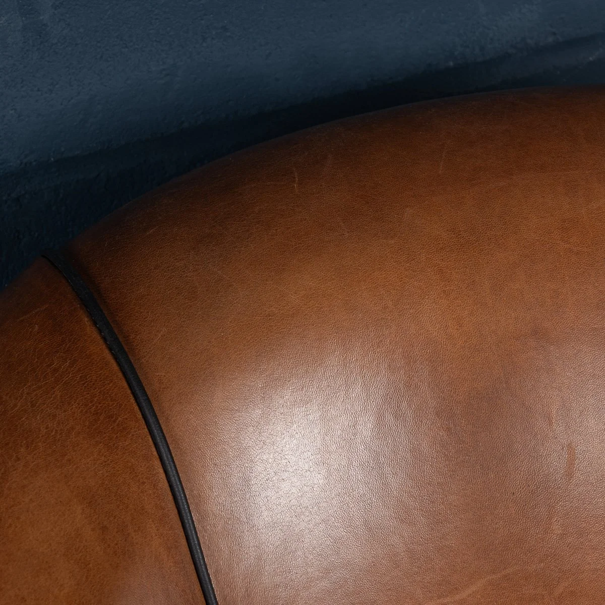 PUSHKINS.COM - B11463 - A PAIR OF 20thC DUTCH SHEEPSKIN LEATHER TUB CHAIRS - 34.jpg