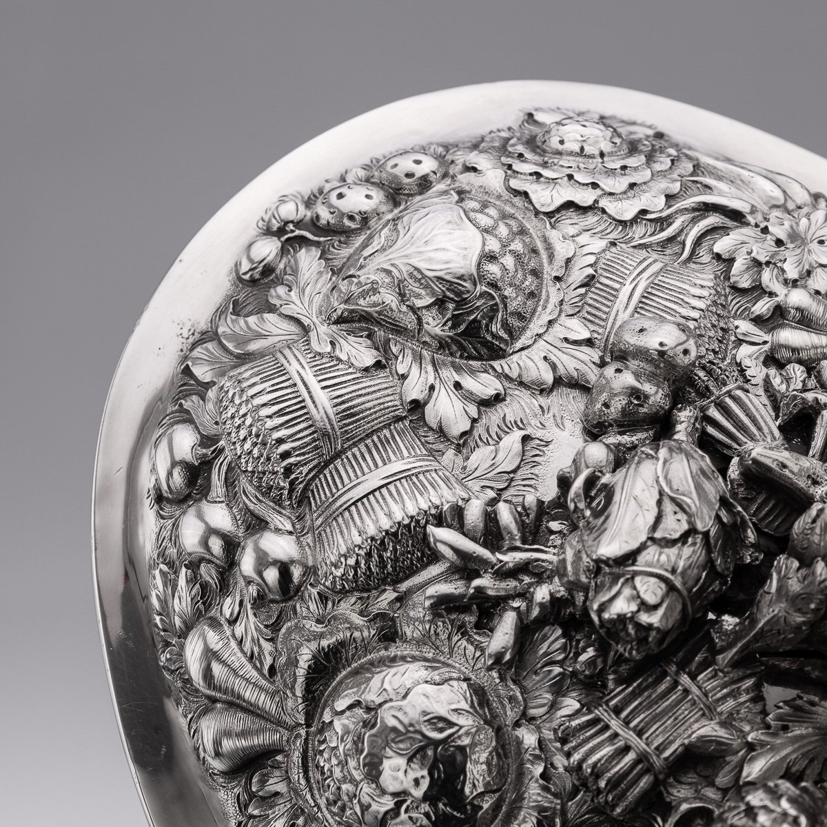 PUSHKINS.COM - B00060 - ANTIQUE 19thC GEORGIAN SOLID SILVER SOUP TUREEN BY EDWARD FARRELL, LONDON c.1823 - 16.jpg