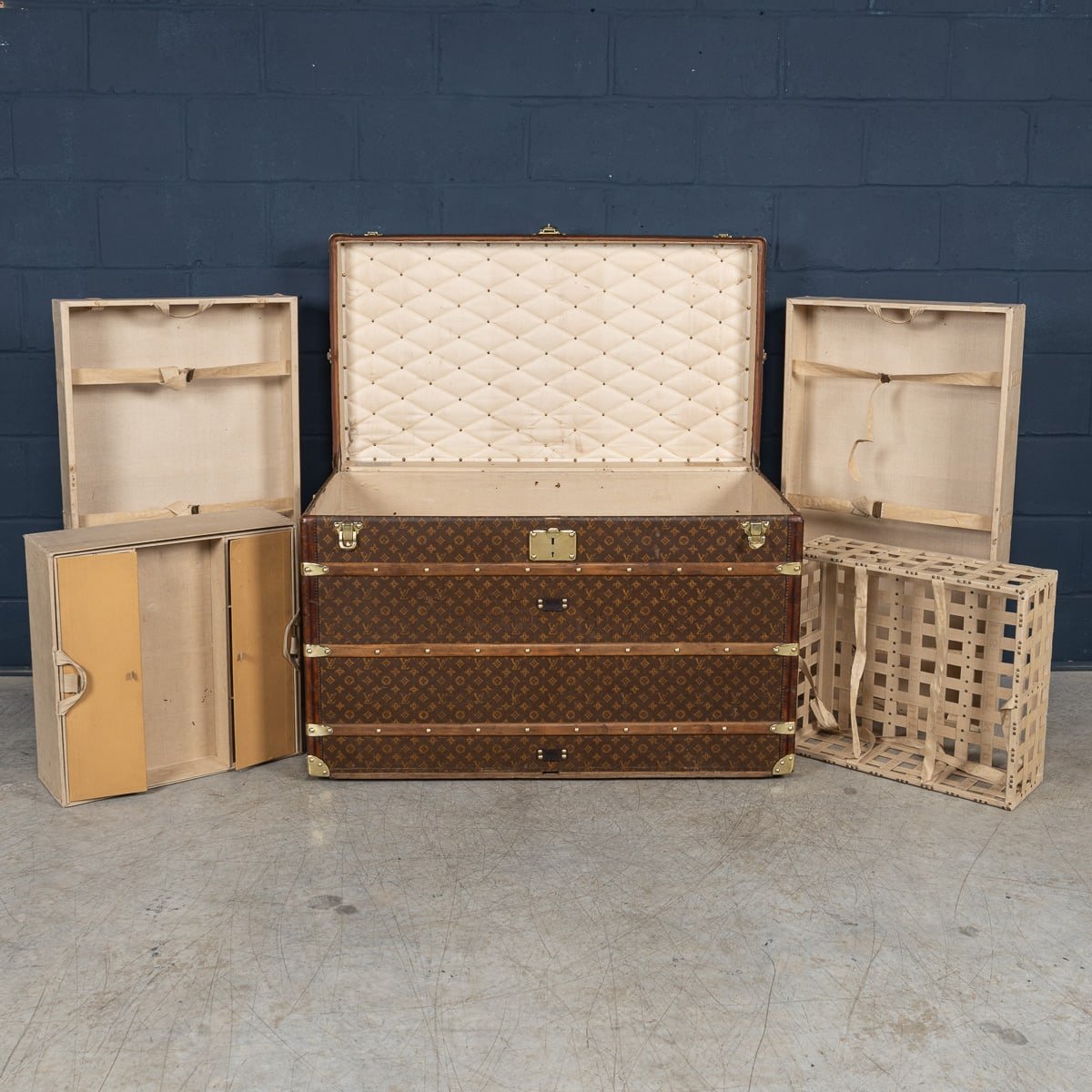 PUSHKINS.COM - B11232h - ANTIQUE 20thC LOUIS VUITTON MALLE HAUTE TRUNK IN MONOGRAM CANVAS, FRANCE c.1910 - 12.jpg