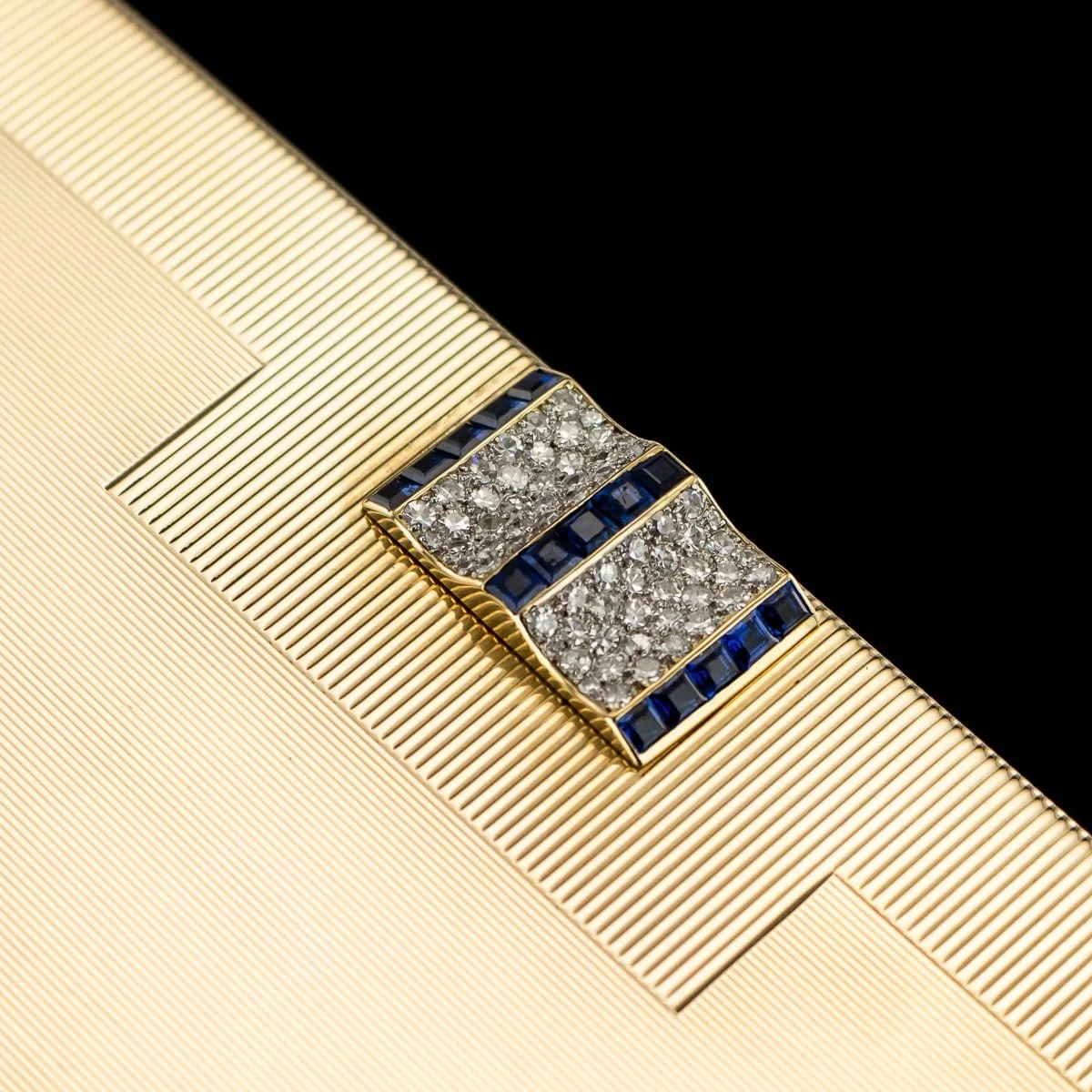 PUSHKINS.COM - C7696 - ANTIQUE 20thC CARTIER ART DECO 9K GOLD, SAPPHIRES, DIAMONDS, COMPACT c.1936 - 08.jpg