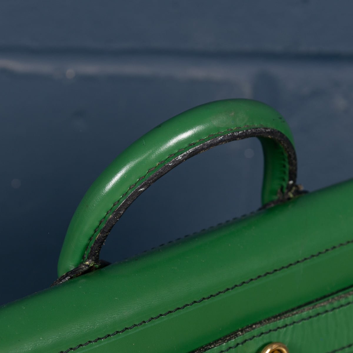PUSHKINS.COM - 20thC LOUIS VUITTON STEAMER BAG IN ROLEX GREEN EPI LEATHER CANVAS, FRANCE - 11.jpg