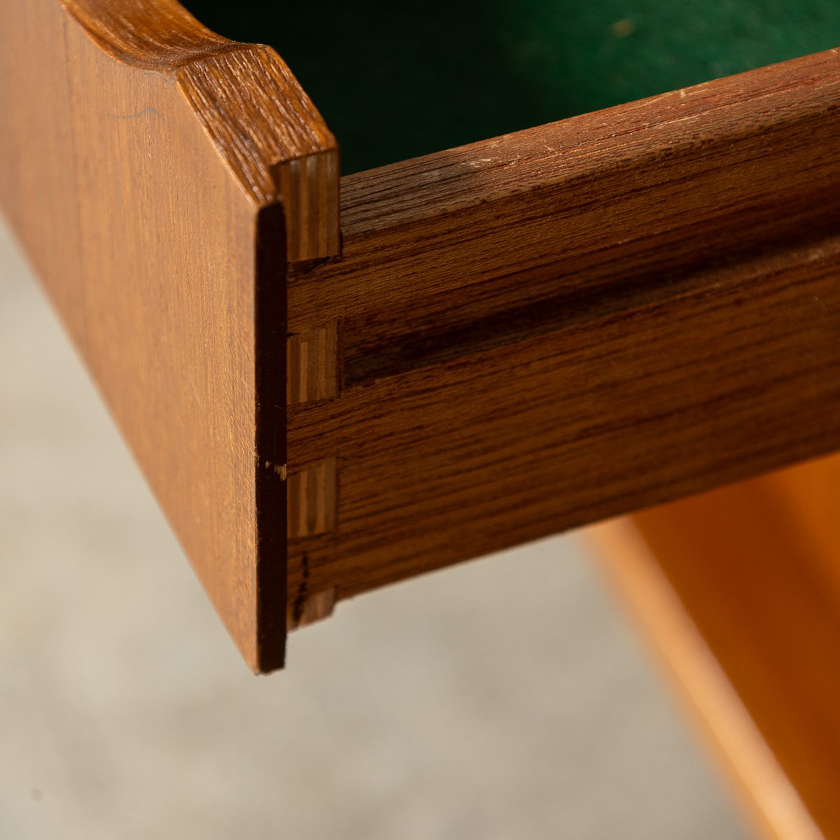 PUSHKINS.COM - B11412 - VINTAGE 20thC ENGLISH TEAK SIDEBOARD BY STONEHILL FURNITURE c.1960 - 31.jpg