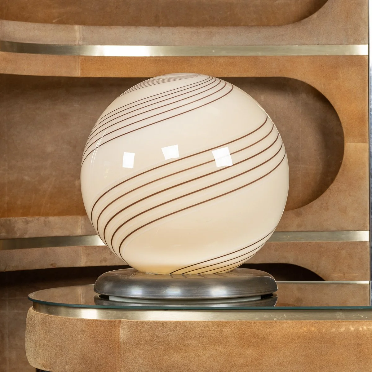 PUSHKINS.COM - B11460 - VINTAGE 20thC CREAM GLASS MURANO SIDE LAMP, MADE IN VENICE c.1980 - 03.jpg