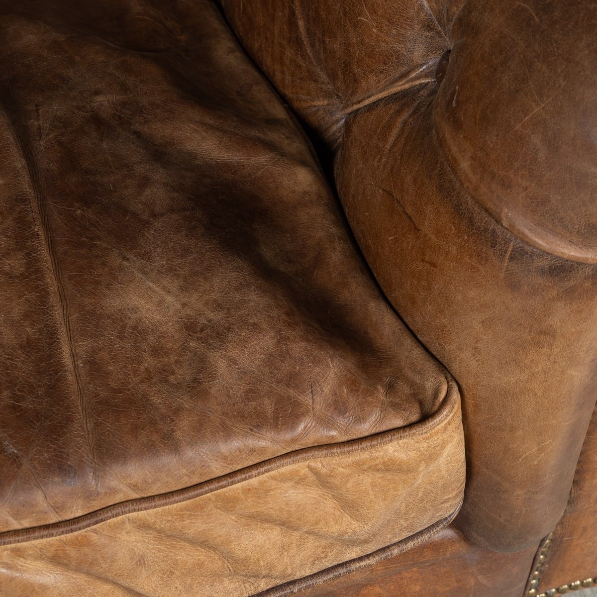 PUSHKINS.COM - B11240 - VINTAGE 20thC ENGLISH BROWN LEATHER CHESTERFIELD ARMCHAIR BY HALO - 28.jpg