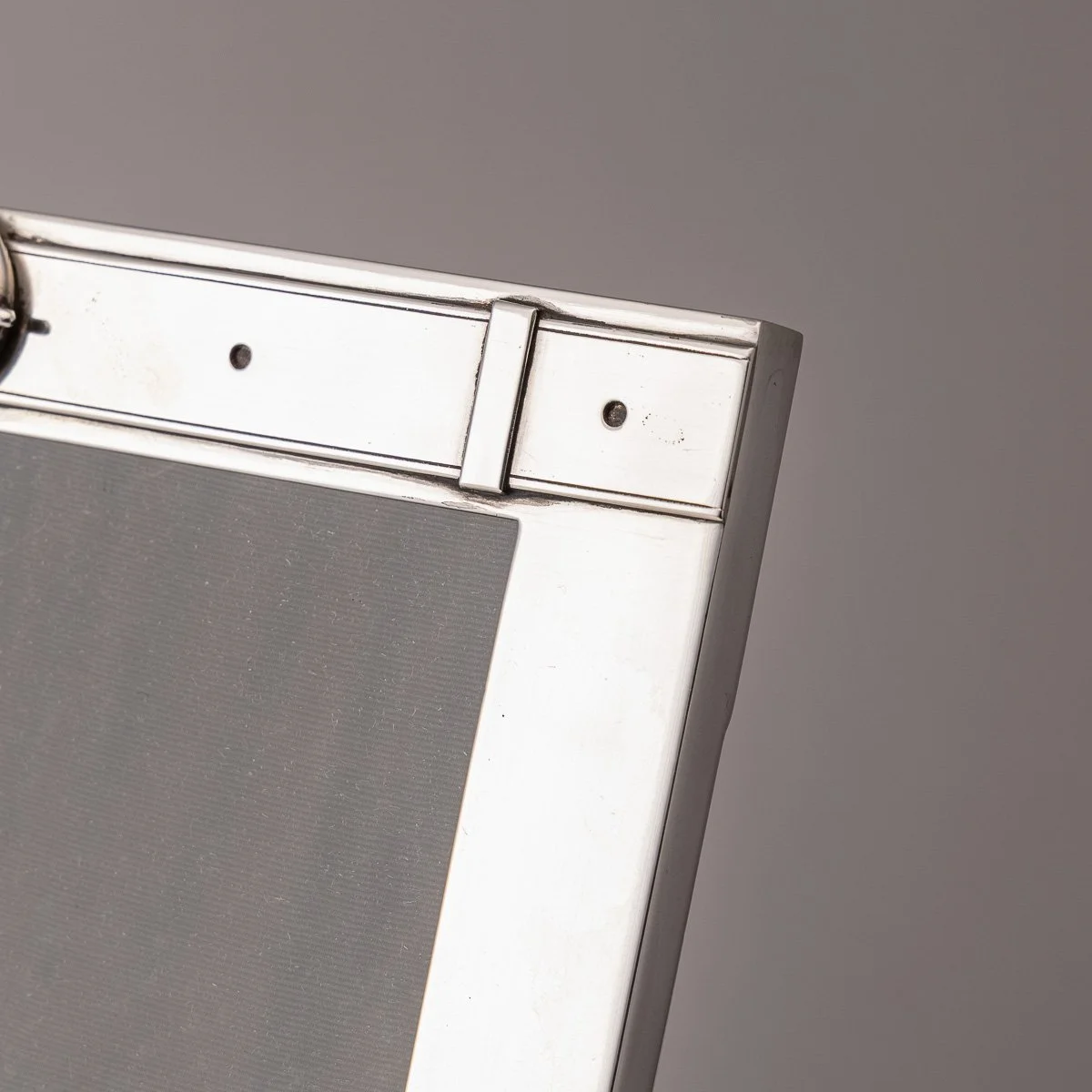 PUSHKINS.COM - D11885 - VINTAGE 20thC FRENCH SOLID SILVER LARGE PHOTOGRAPH FRAME BY HERMÈS, PARIS - 09.jpg