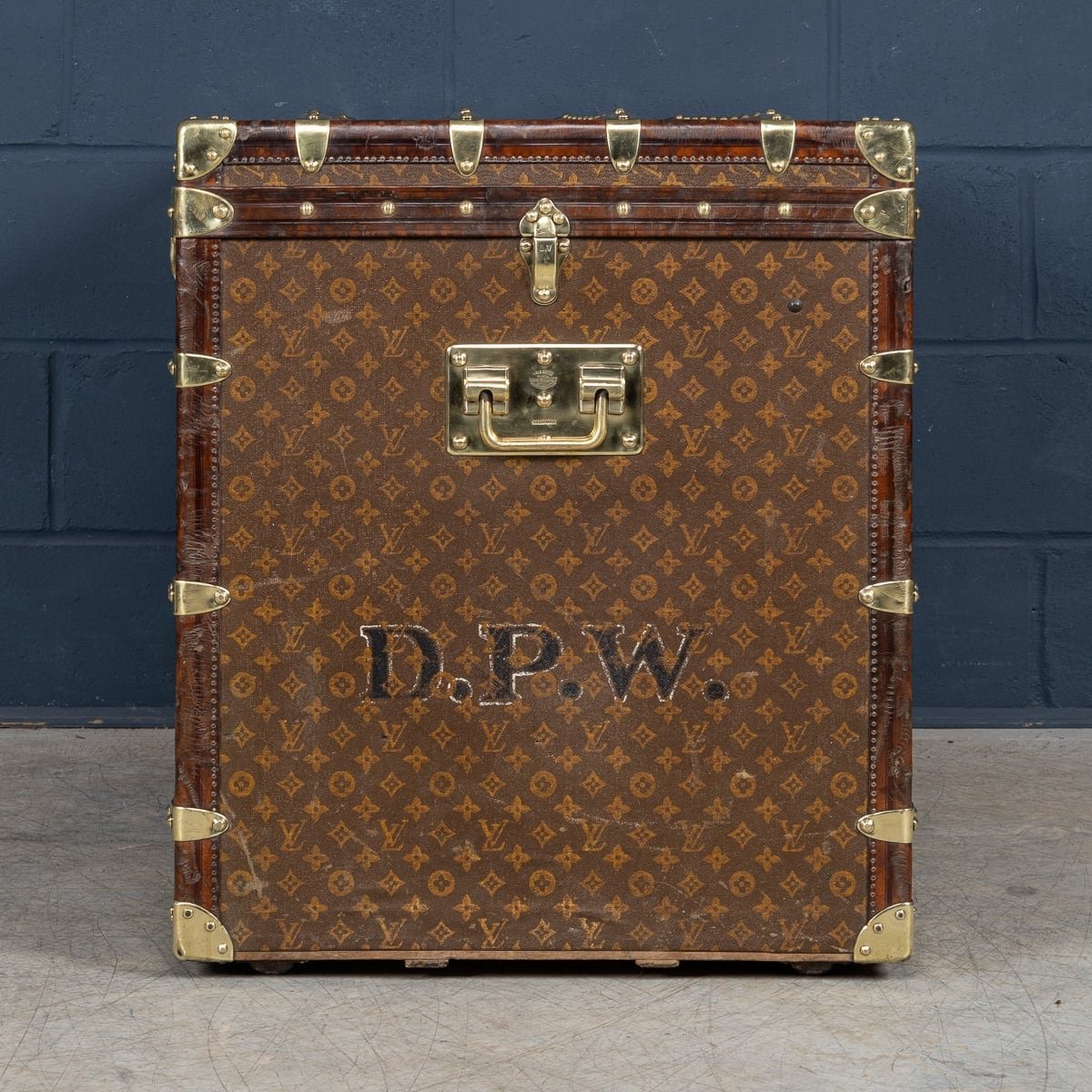 PUSHKINS.COM - B11232h - ANTIQUE 20thC LOUIS VUITTON MALLE HAUTE TRUNK IN MONOGRAM CANVAS, FRANCE c.1910 - 05.jpg