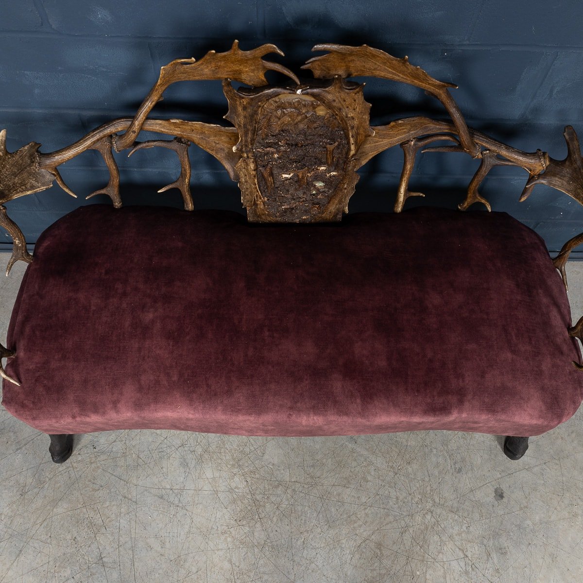 PUSHKIN'S - ANTIQUE 19thC BLACK FOREST ANTLER HORN SOFA, SWISS:GERMAN c.1890 - 7.jpg