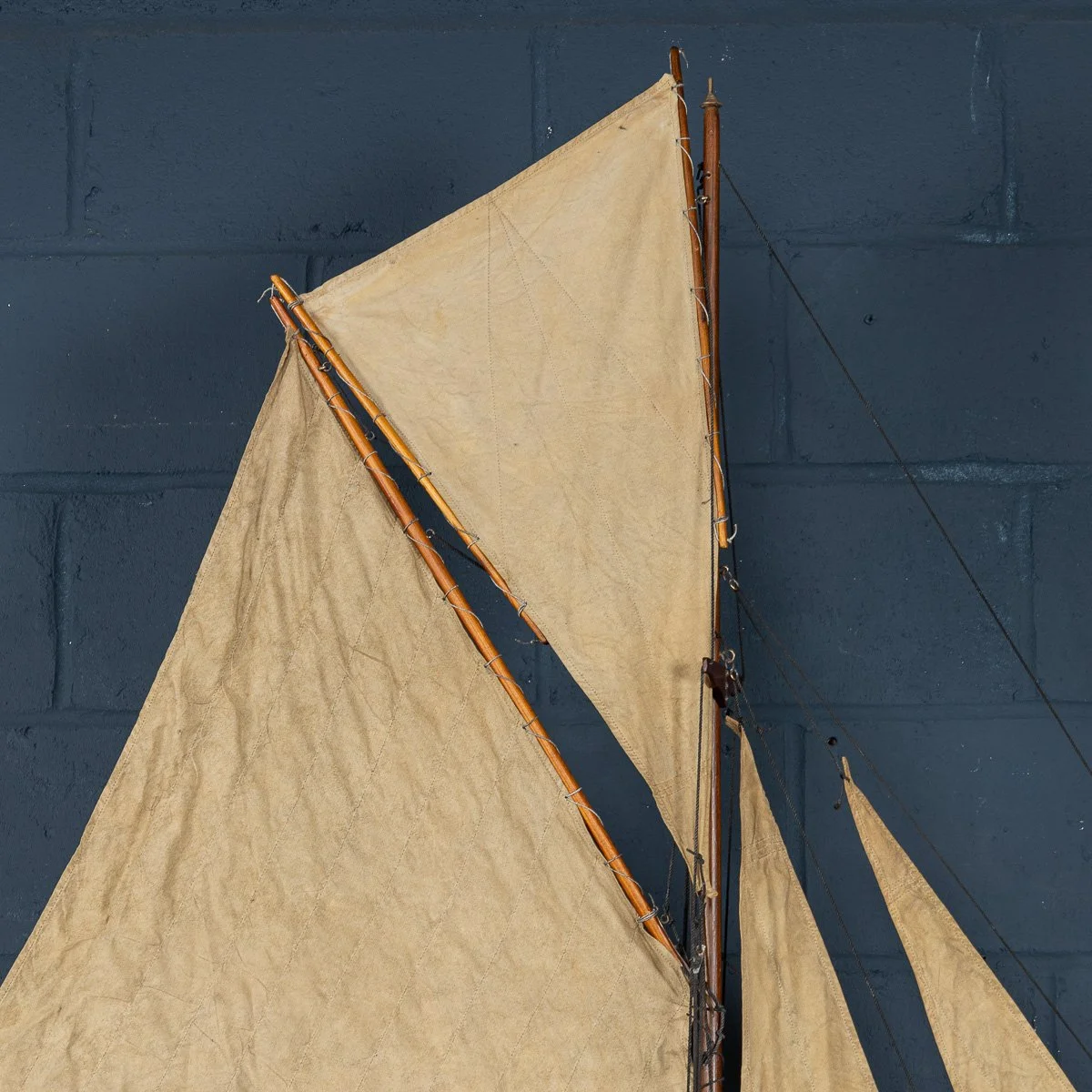 PUSHKINS.COM - B11426 - ANTIQUE 20thC LARGE ENGLISH CARVED HULL POND YACHT c.1920 - 37.jpg