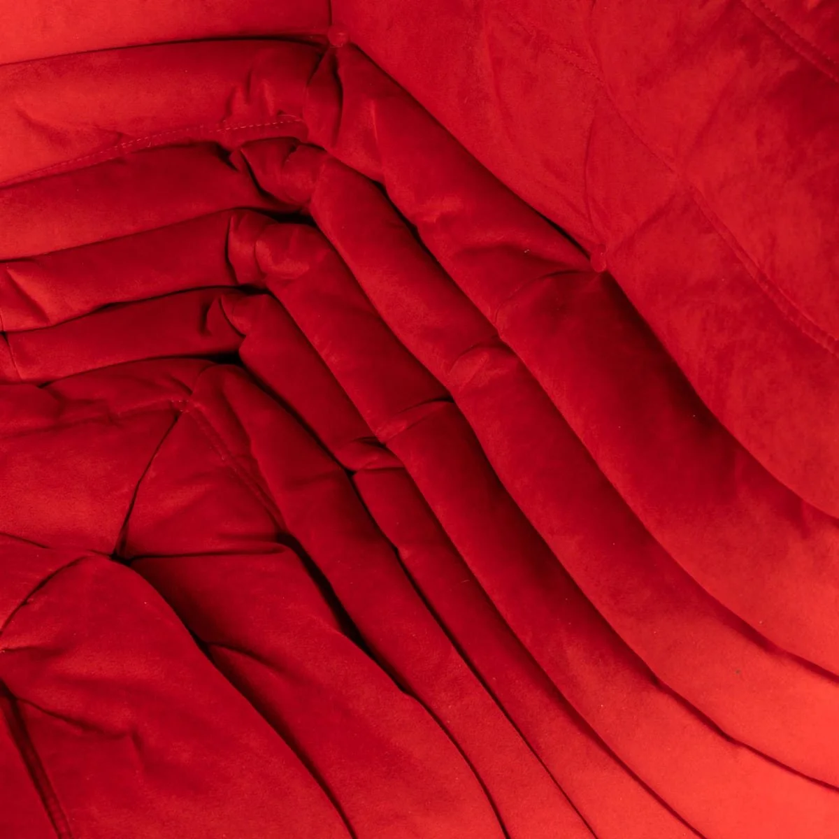 PUSHKINS.COM - B12281 - A 21st CENTURY RED "TOGO" CORNER SOFA BY MICHEL DUCAROY FOR LIGNE ROSET FRANCE - 17.jpg