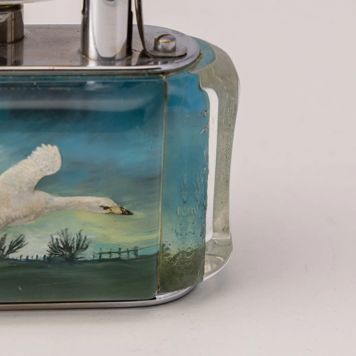 PUSHKINS.COM - D11806 - 20thC DUNHILL 'AQUARIUM' 'BIRDS IN FLIGHT' TABLE LIGHTER c.1950 - 12.jpg