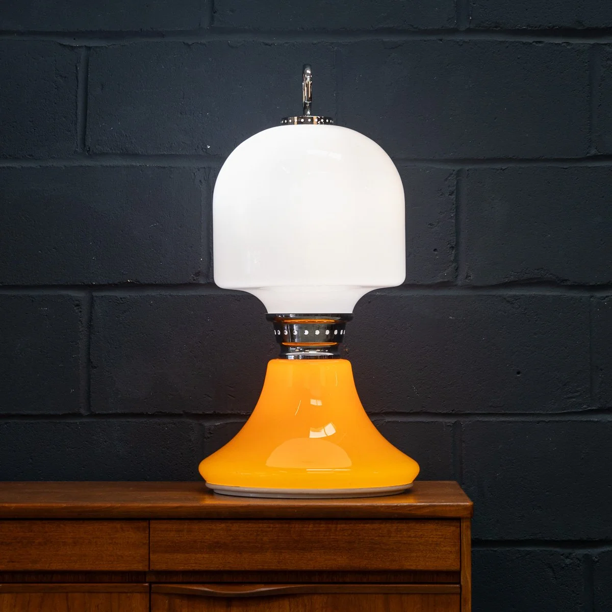 PUSHKINS.COM - B11446 - VINTAGE 20thC ITALIAN WHITE & ORANGE GLASS TABLE LAMP c.1970 - 04.jpg