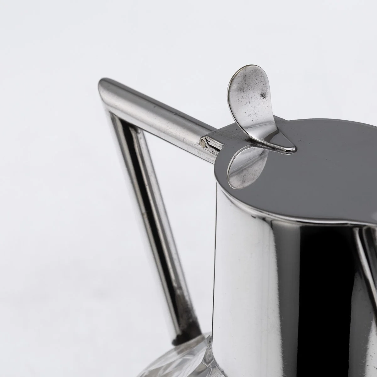 PUSHKINS.COM - D11670 - ANTIQUE 19thC GERMAN SILVER PLATED & CUT GLASS CLARET JUG BY WMF - 24.jpg