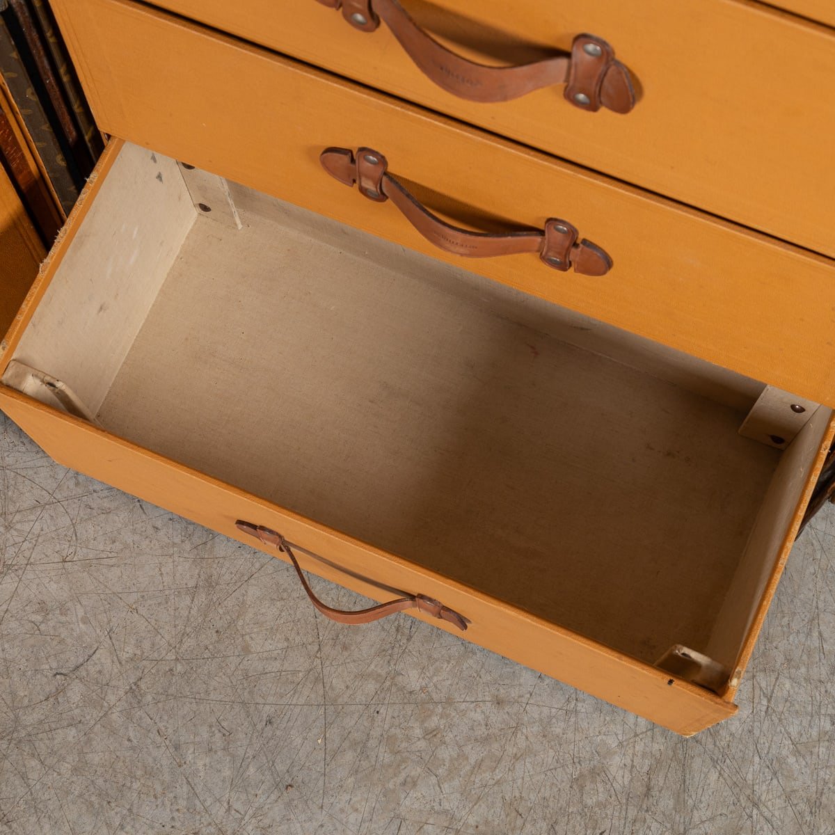 PUSHKINS.COM - B11231h - 20thC LOUIS VUITTON WARDROBE TRUNK IN MONOGRAM CANVAS, FRANCE - 23.jpg