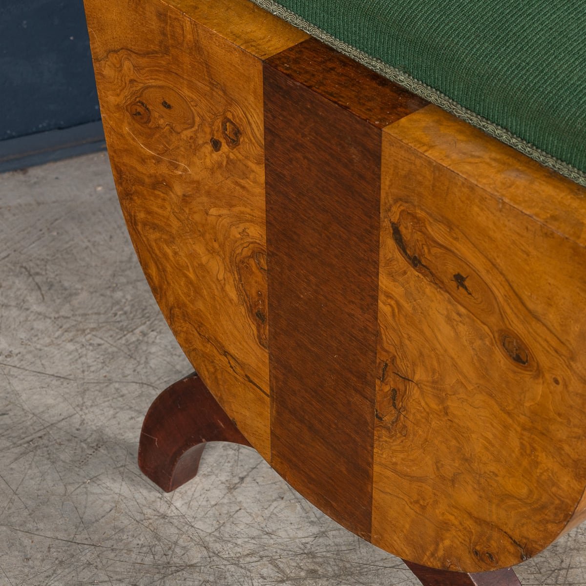 PUSHKINS.COM - 20thC ITALIAN ART DECO HALL CHAIR IN WALNUT c.1930 - 11.jpg