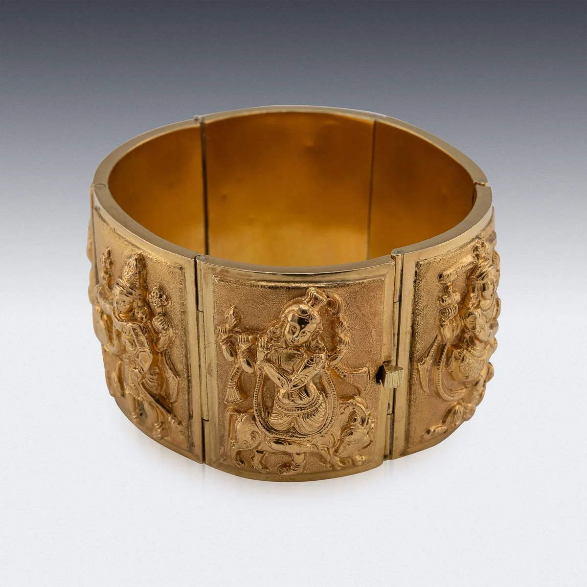 PUSHKINS.COM - A00131 - ANTIQUE 19thC INDIAN SOLID 22K GOLD BRACELET, P ORR & SONS, MADRAS c.1880 - 07.jpg