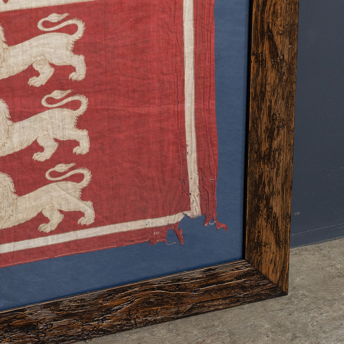 PUSHKINS.COM - D11376 - ANTIQUE 20thC VICTORIAN FRAMED ROYAL STANDARD FLAG c.1900 - 11.jpg