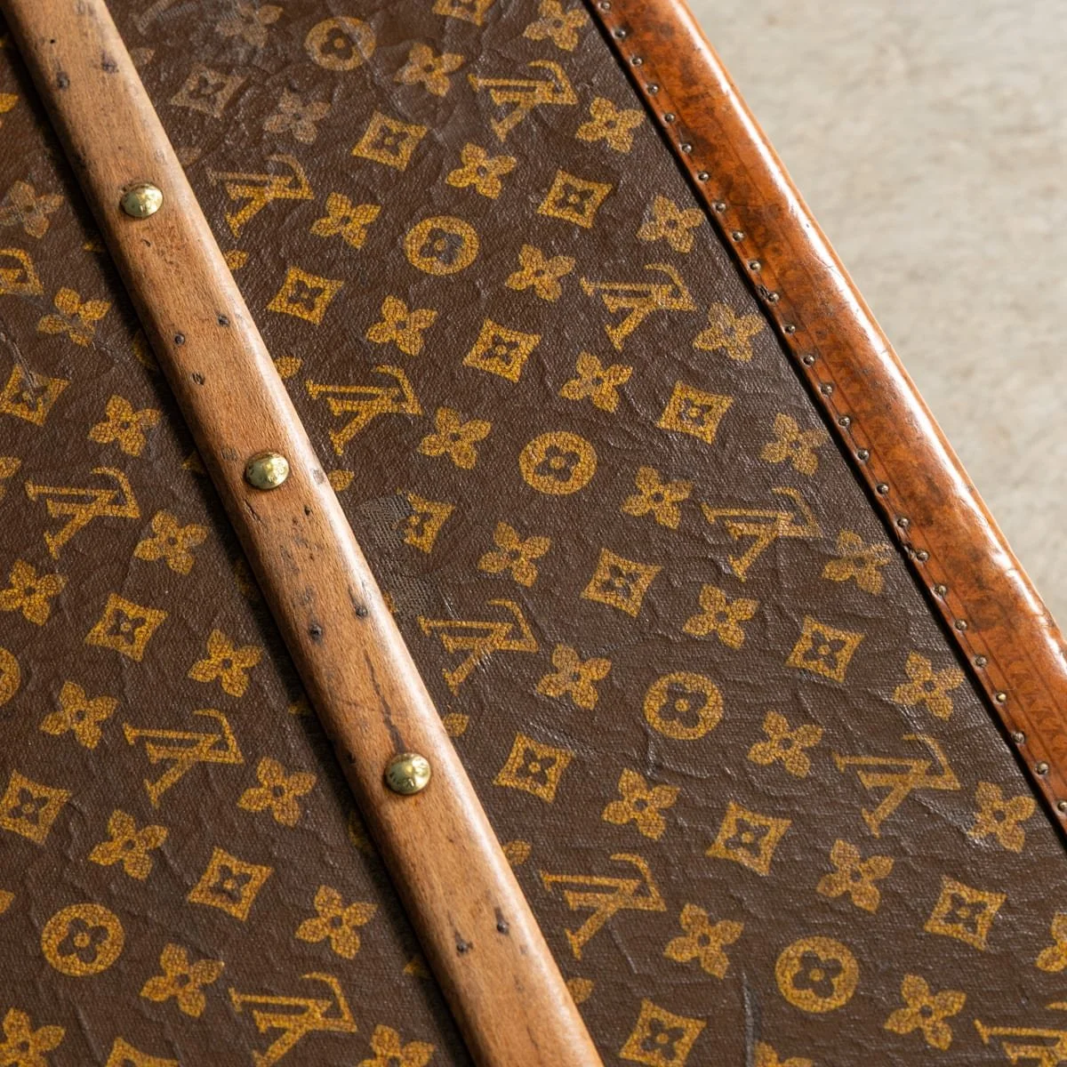 PUSHKINS.COM - B12255 - VINTAGE 20thC LOUIS VUITTON STEAMER TRUNK IN MONOGRAM CANVAS, FRANCE c.1930 - 46.jpg