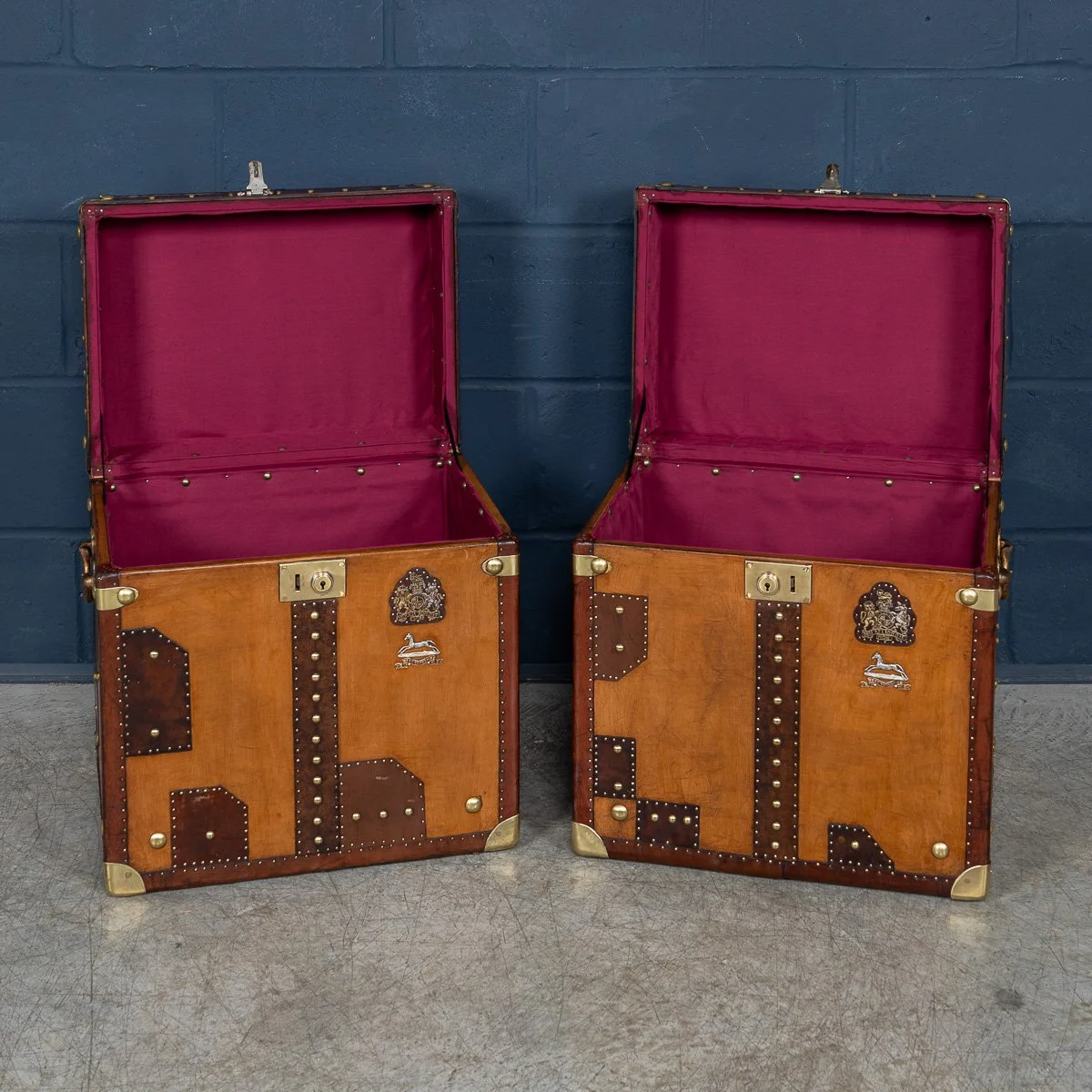 PUSHKINS.COM - B11410d - 20thC PAIR OF LEATHER CLAD ENGLISH ARMY : NAVY STYLE TRUNKS - 10.jpg