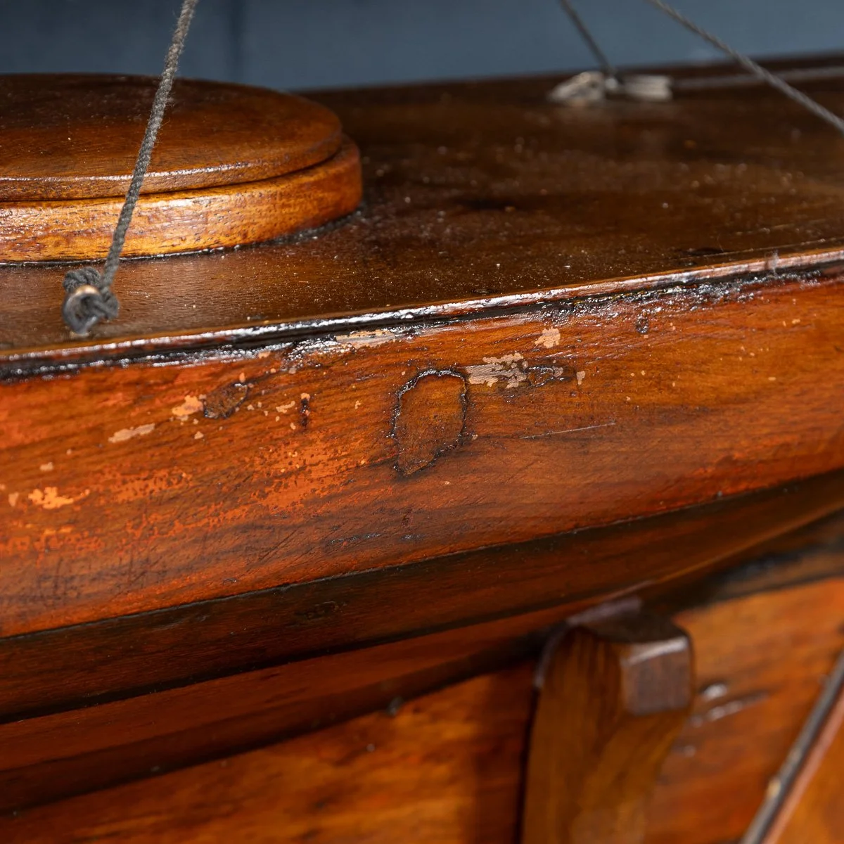 PUSHKINS.COM - B11426 - ANTIQUE 20thC LARGE ENGLISH CARVED HULL POND YACHT c.1920 - 33.jpg