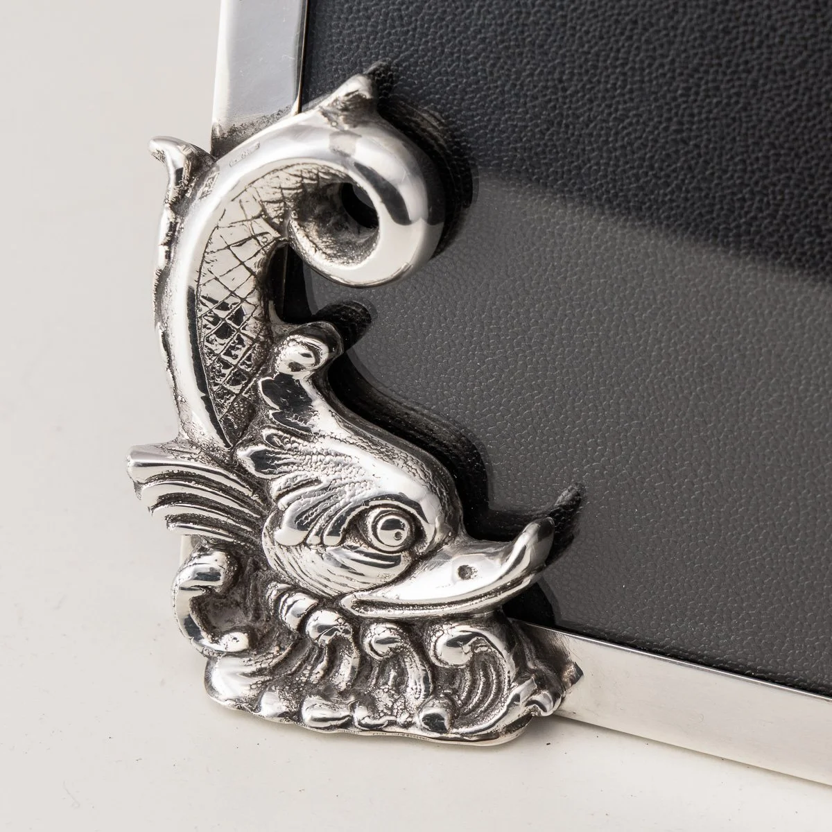 PUSHKINS.COM - D11882 - VINTAGE 20thC ITALIAN SOLID SILVER PHOTOGRAPH FRAME BY BOLCAS c.1960 - 06.jpg