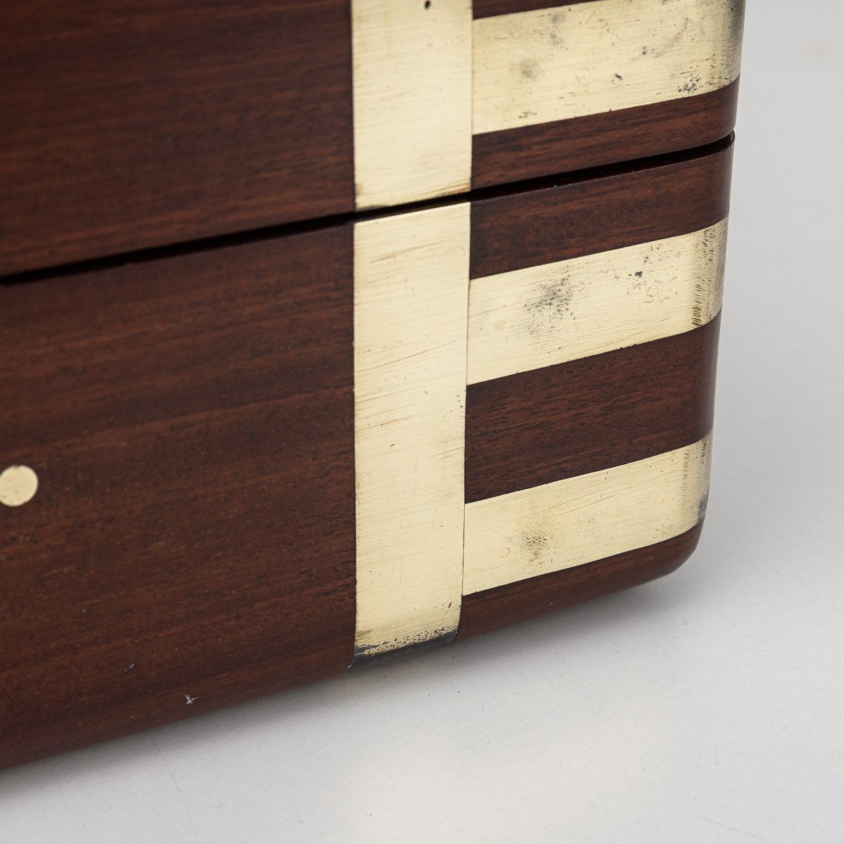 PUSHKINS.COM - D11170 - ANTIQUE 19thC ENGLISH MAHOGANY & BRASS BOUND JEWELLERY BOX c.1820 - 16.jpg