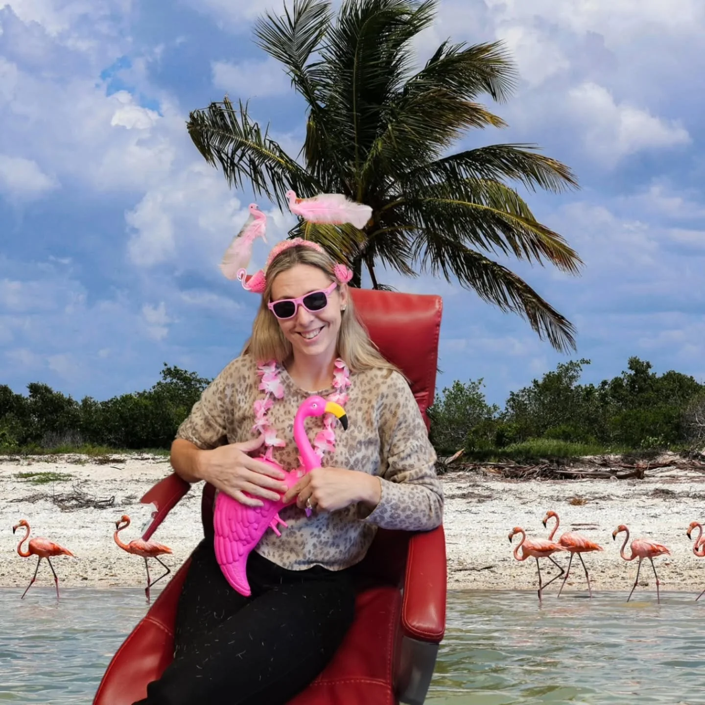 🏖️🦩 Has Mrs. Nowak gone to the beach?! 🌴☀️
What&rsquo;s going on with all these flamingos?! 🦩🦩🦩

She&rsquo;s got flamingos on her mind&hellip; and so should YOU! 😉

Stay tuned 👀&mdash;more details about our upcoming Fall Fundraiser are coming