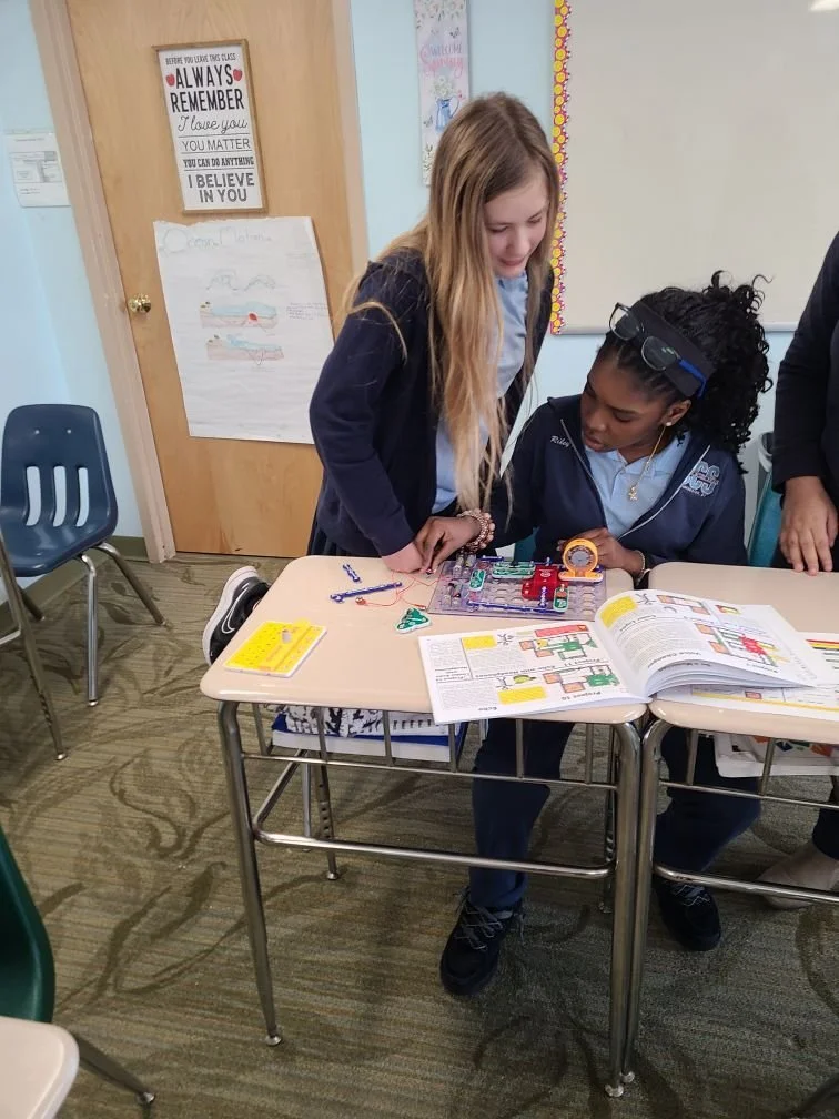 full_dTbGA60oSVCe585YLZKf_Snap circuit 5 (1).jpeg