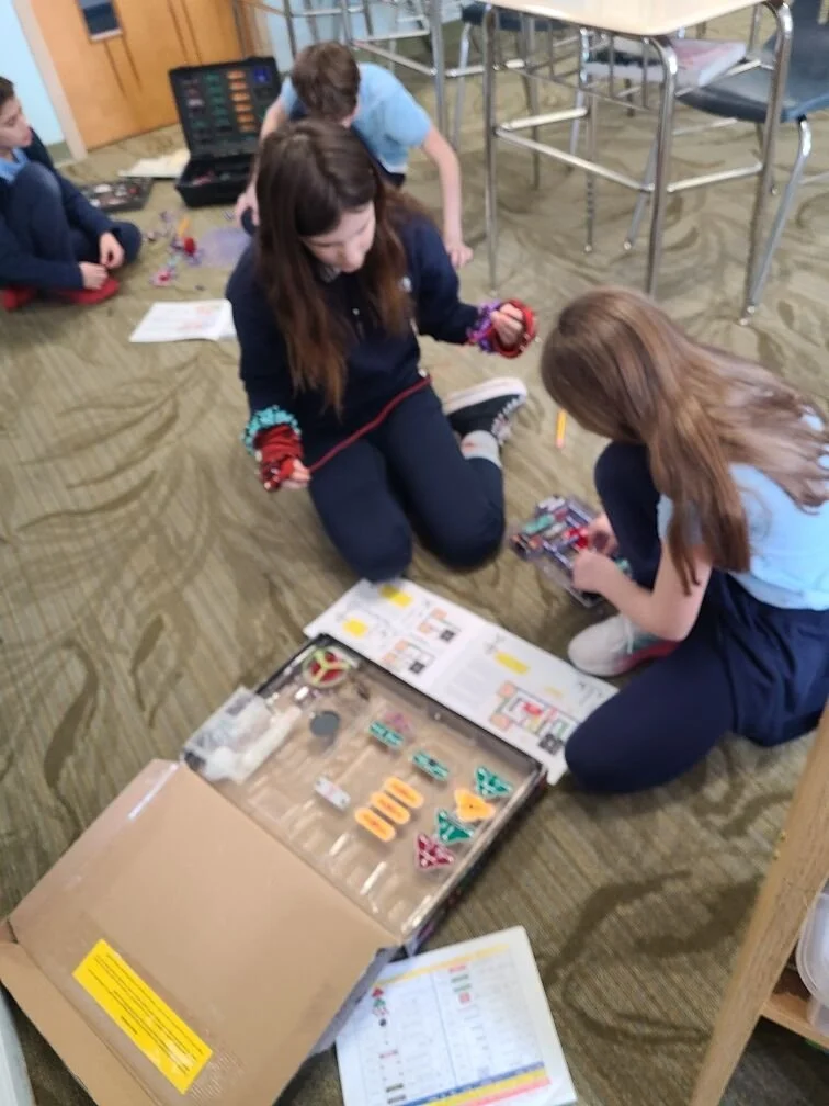 full_JsHw6S0aQf6fNo4AGvQj_Snap circuit 9.jpeg