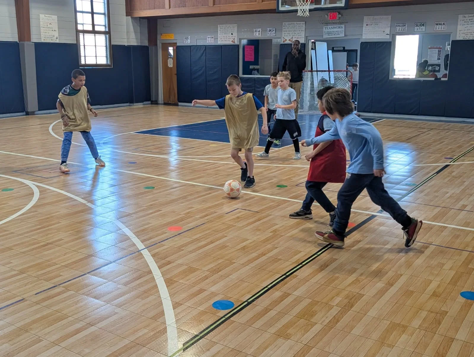 ⚽ Our elementary soccer club has been meeting weekly to get some extra practice in before the outdoor fields open! Between the drills, learning the game, building skills, and plenty of laughs along the way, our students are having a great time togeth