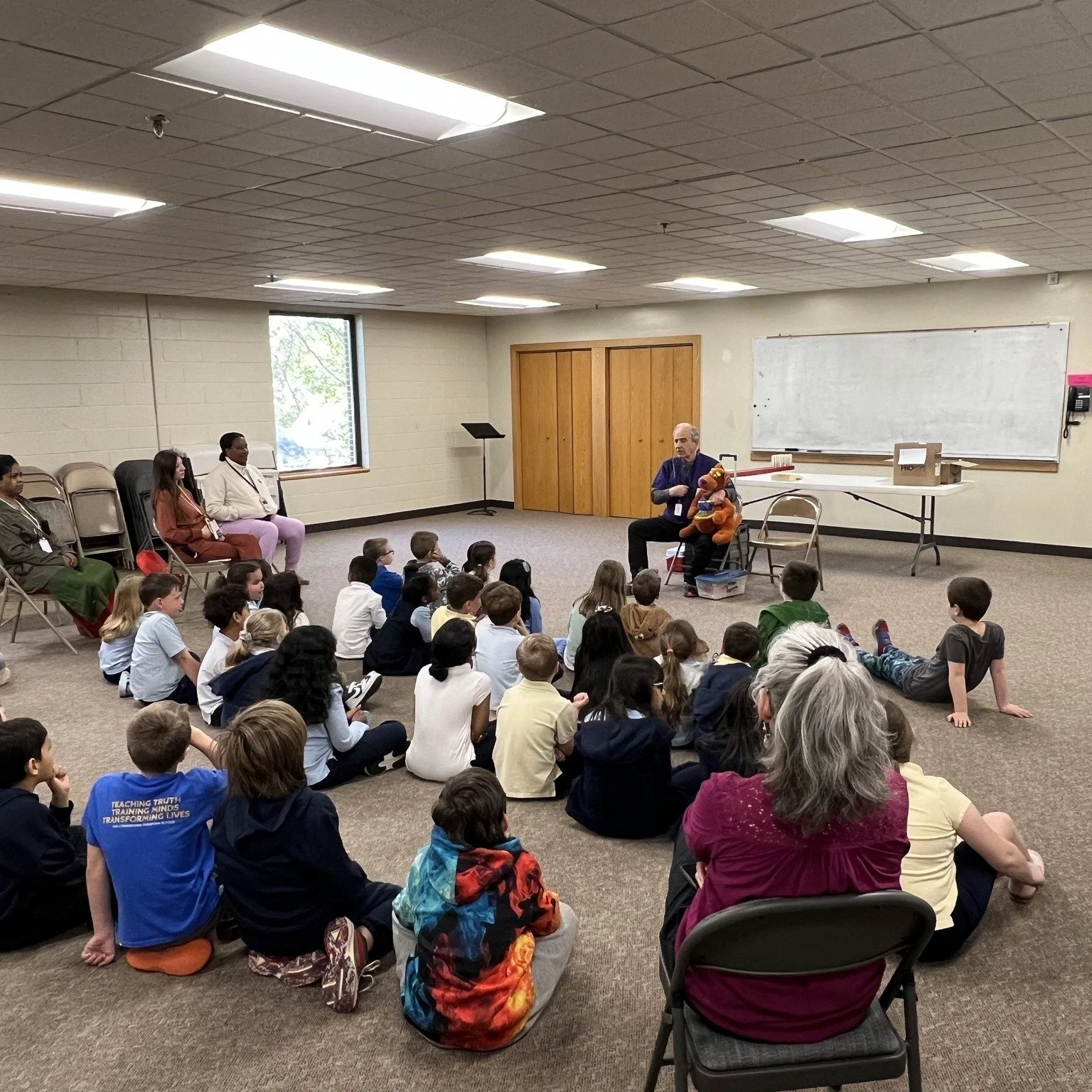 Our elementary students had a special visit from a local dentist, Dr. Norige from South Windsor Smiles, who helped them learn all about the importance of taking care of their teeth! 

Through fun demonstrations and easy-to-follow tips, students disco