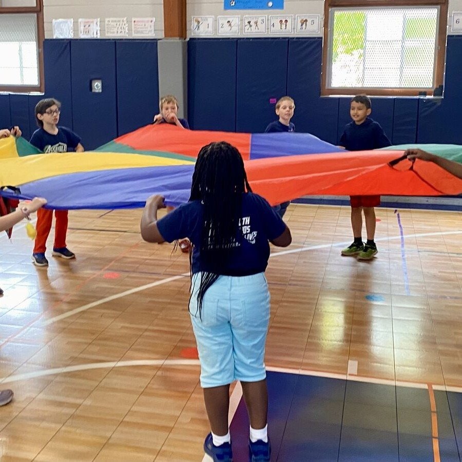☀️ What a fantastic day at our annual Give-Back &amp; Field Day! 🎉

Half of the day was dedicated to giving back to our community. Students rolled up their sleeves to clean buildings, rake leaves, move classroom furniture, and even create snowflakes