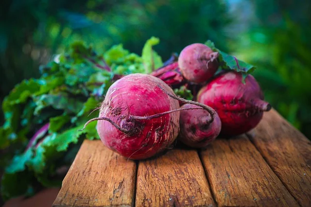 Avocado Beet Salad 