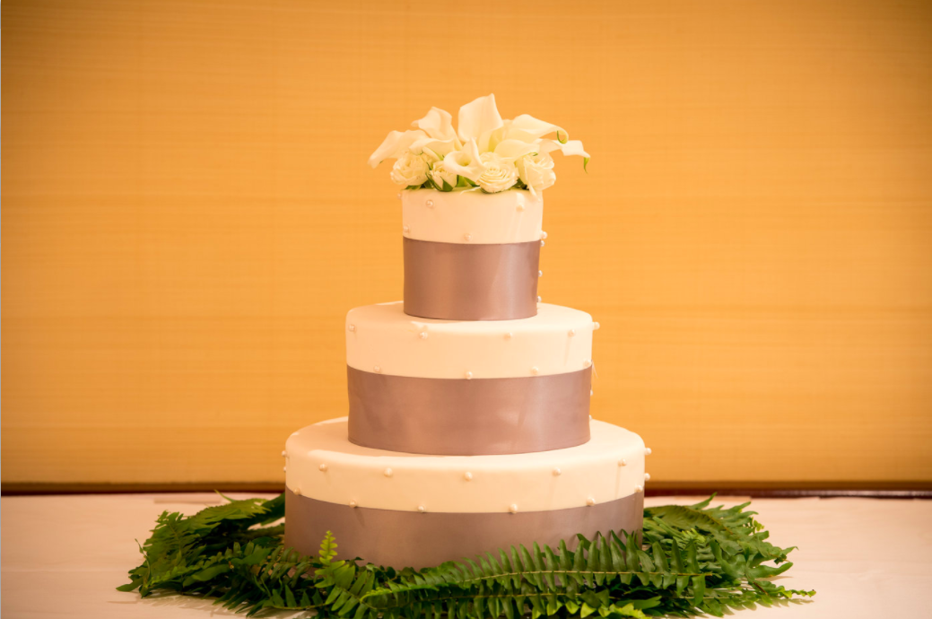 good-gardens-wedding-cake.png