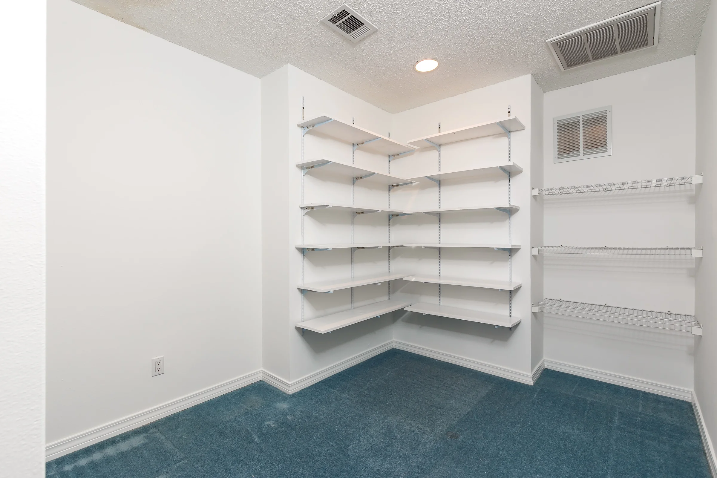 ScottPhotoWorks_34 Country Club_2016_09_20_135.JPG