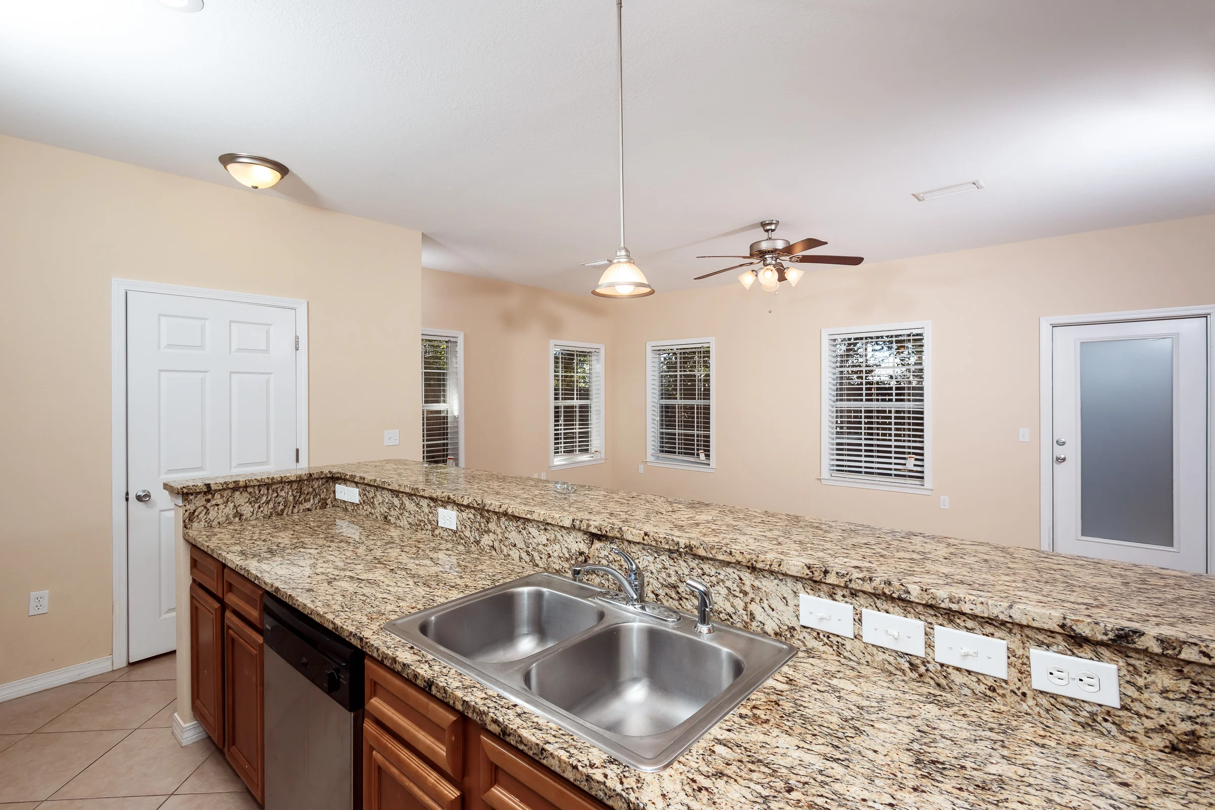 ScottPhotoWorks_862A Fairview_2016_10_07_015.JPG