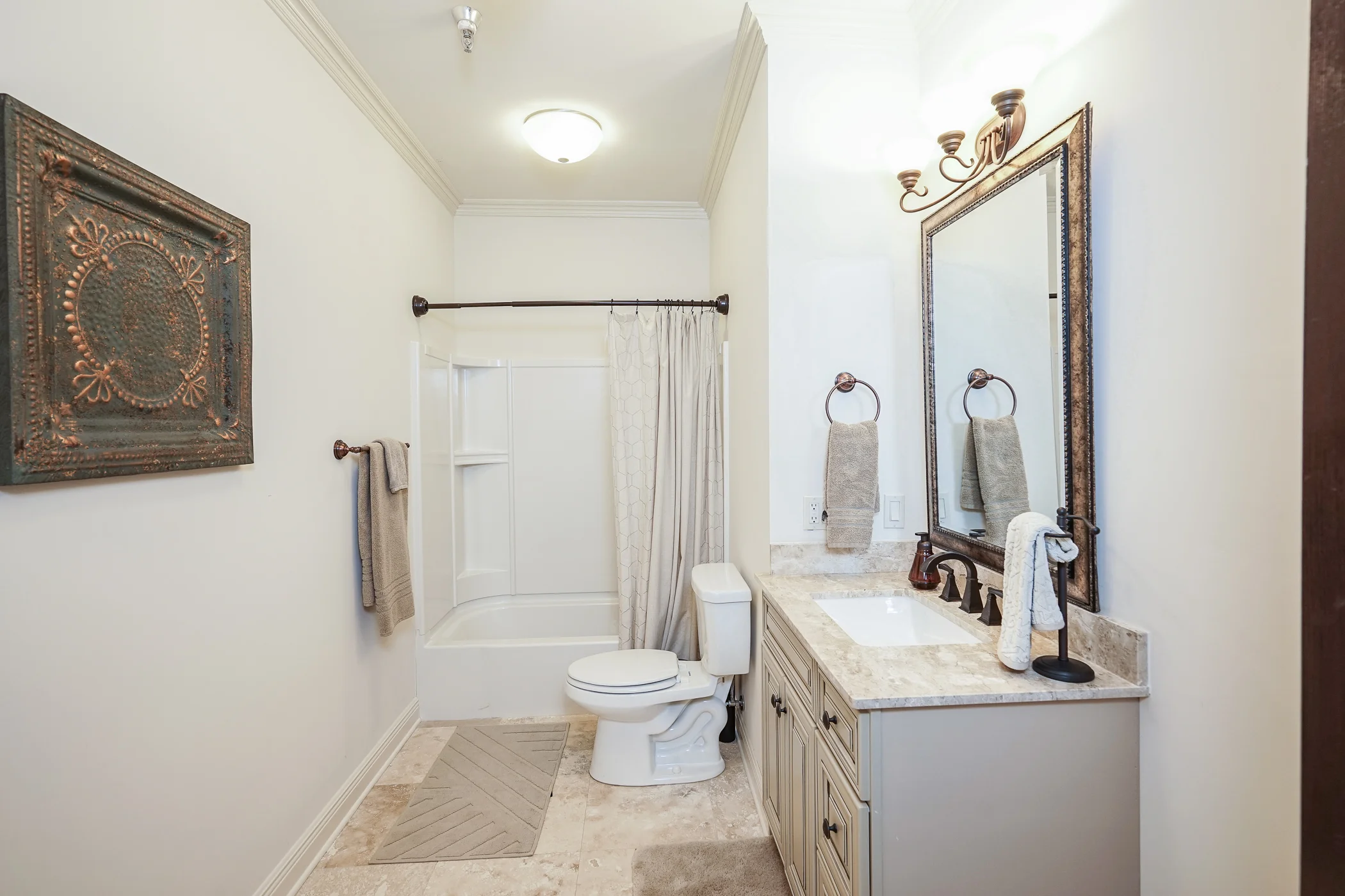 Condo-15.jpg