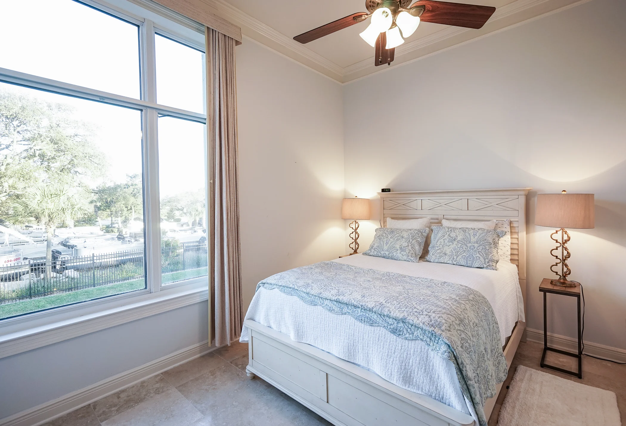 Condo-20.jpg
