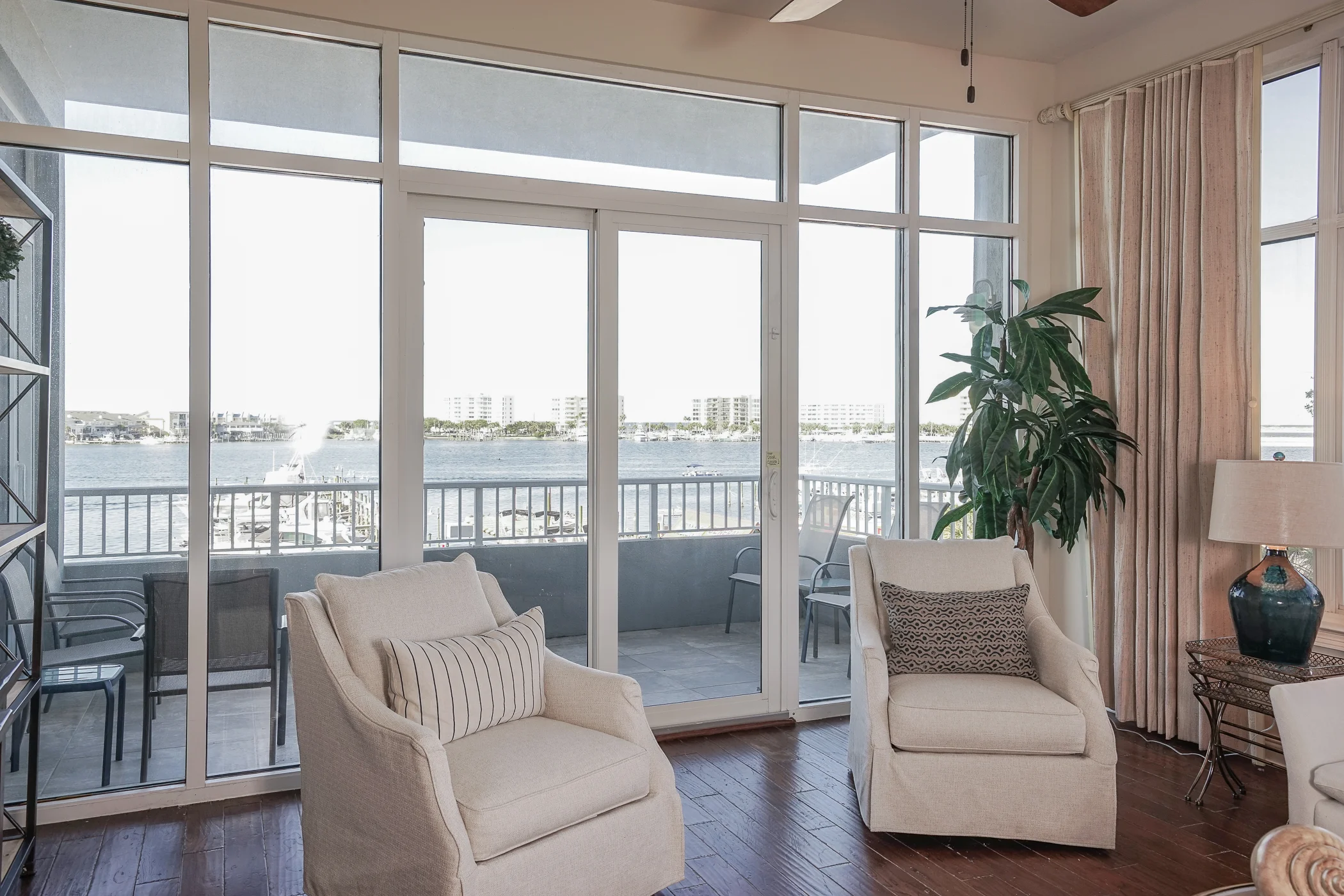 Condo-33.jpg
