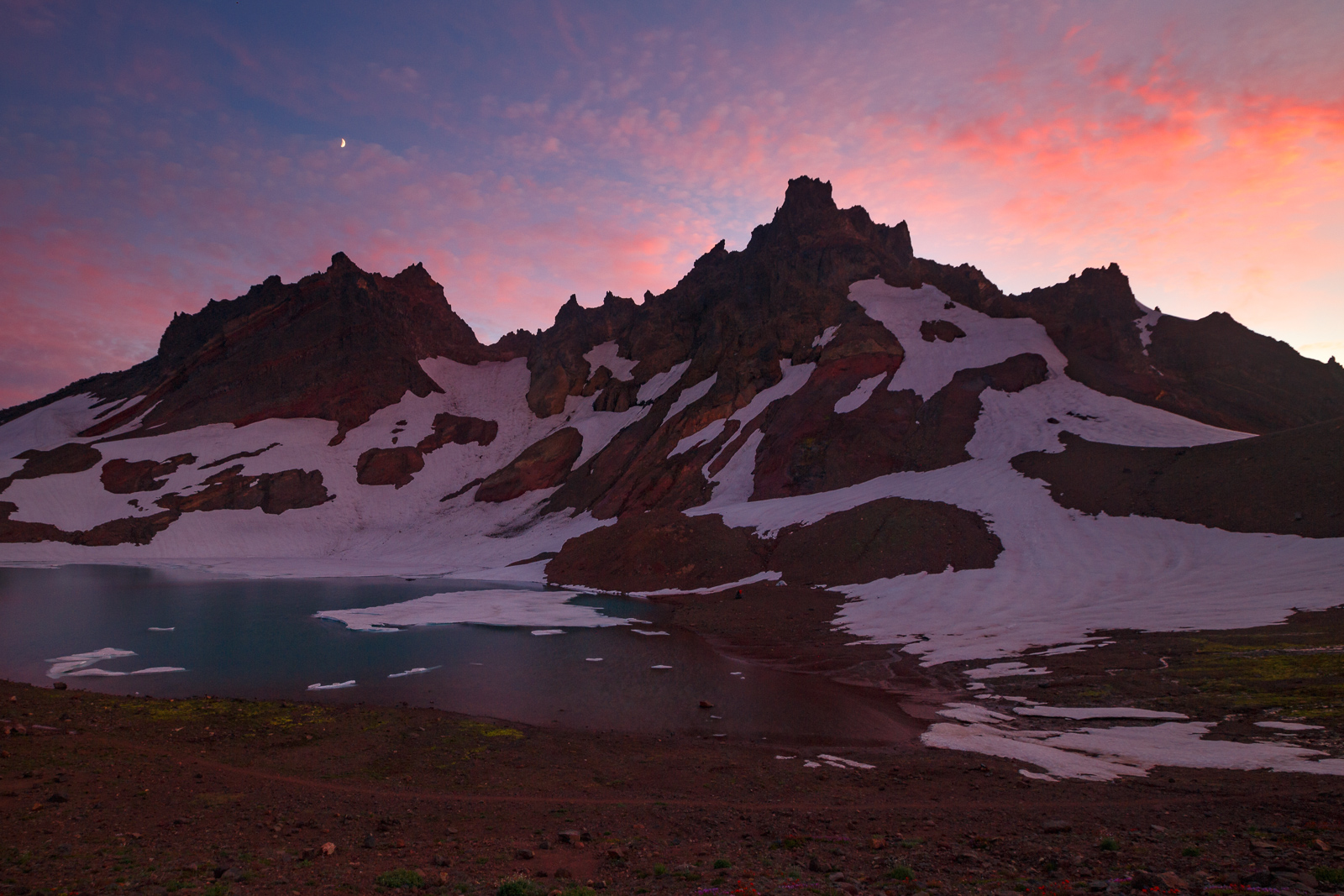 An alpine region of Central Oregon after sunset. No filters used. ISO 250, 16mm, f/9.0, 6"