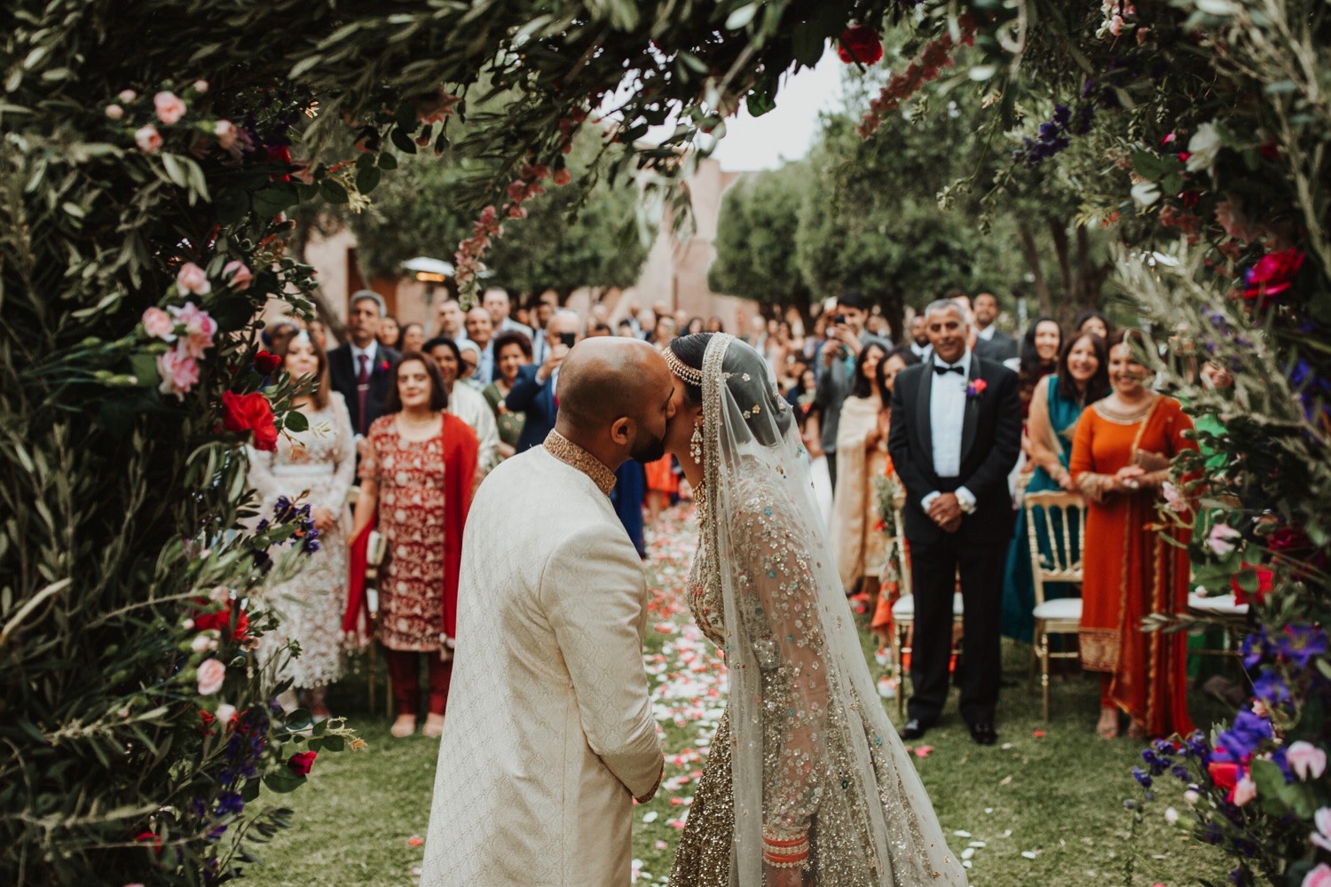 0000018_6C4A0351_Weddings_Junebugweddings_Morocco_Destination_Dress.jpg