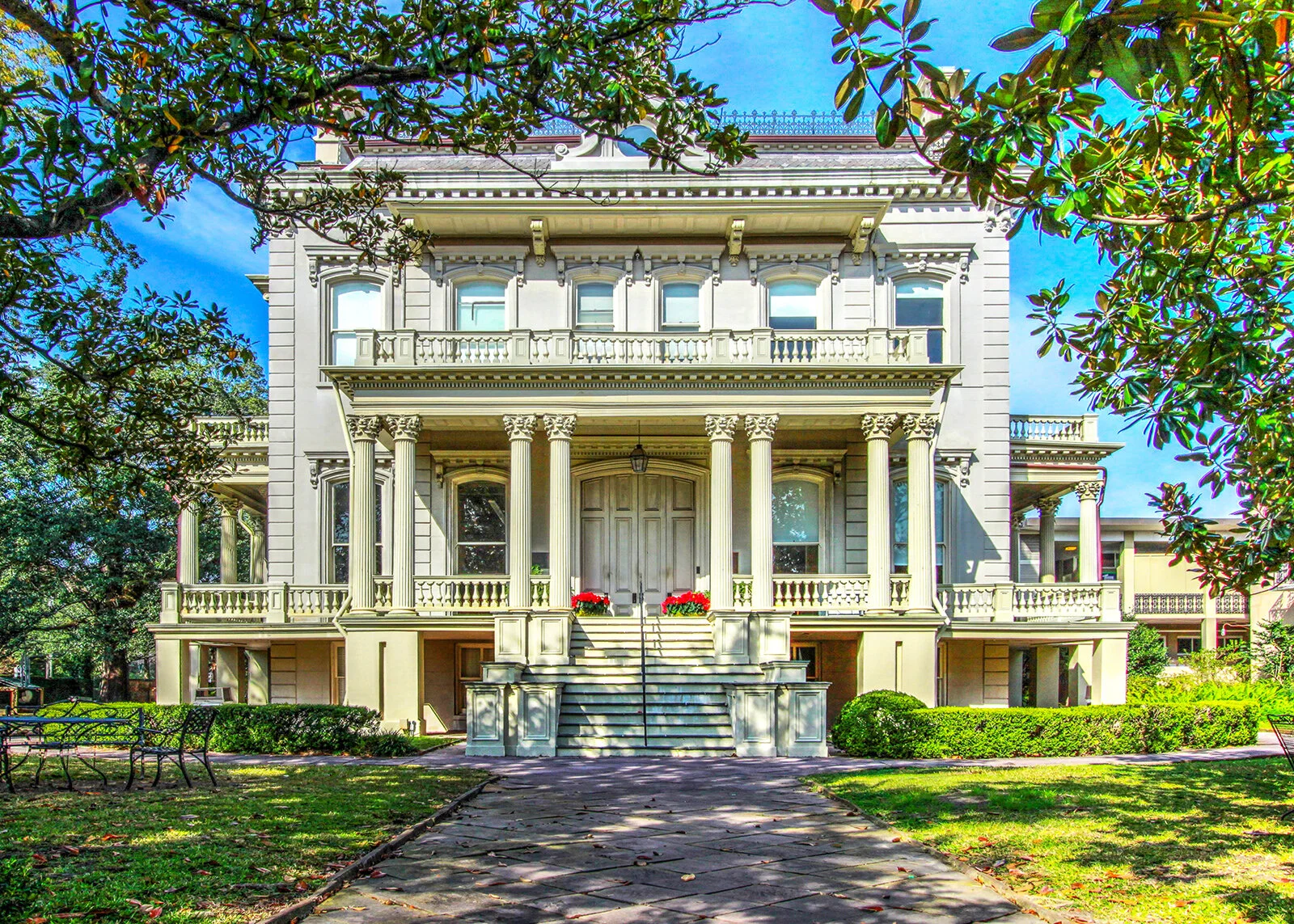 IMG_9996_7_8_tonemapped-sized.jpg