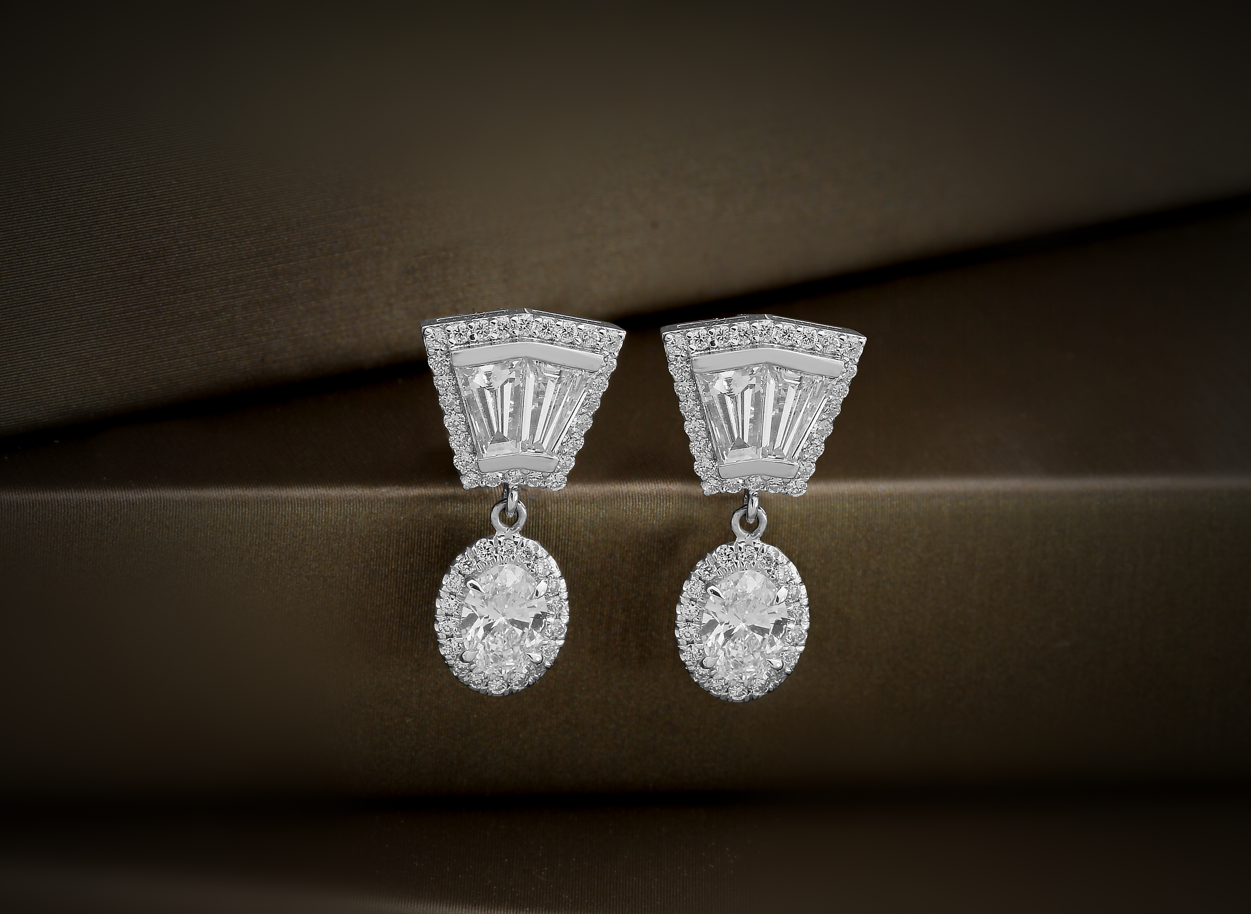 Earrings | Diamond Baguette Drop Earrings | Certified Jewellery Online –  YESSAYAN.com