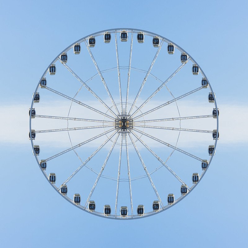  Flying Ferris wheel. Scheveningen (Netherlands) 
