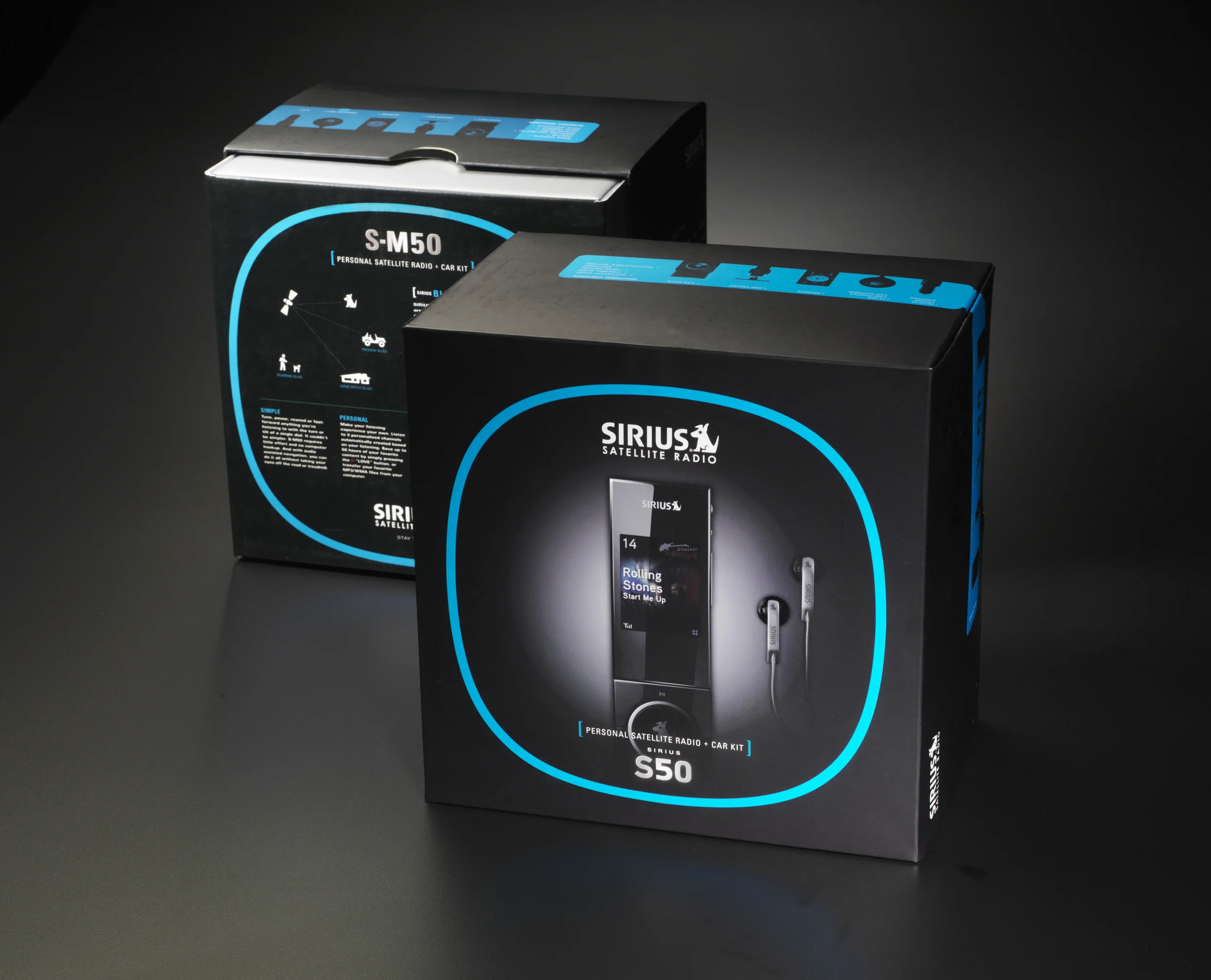   Sirius Package Design  Package design for the&nbsp;Sirius S50 portable satellite radio device. Designer: Dan Richards Agency: Ziba 