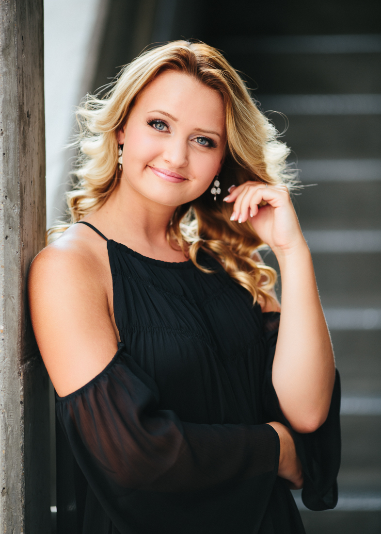 Grand Junction Senior Pictures by Cat Mayer Studio