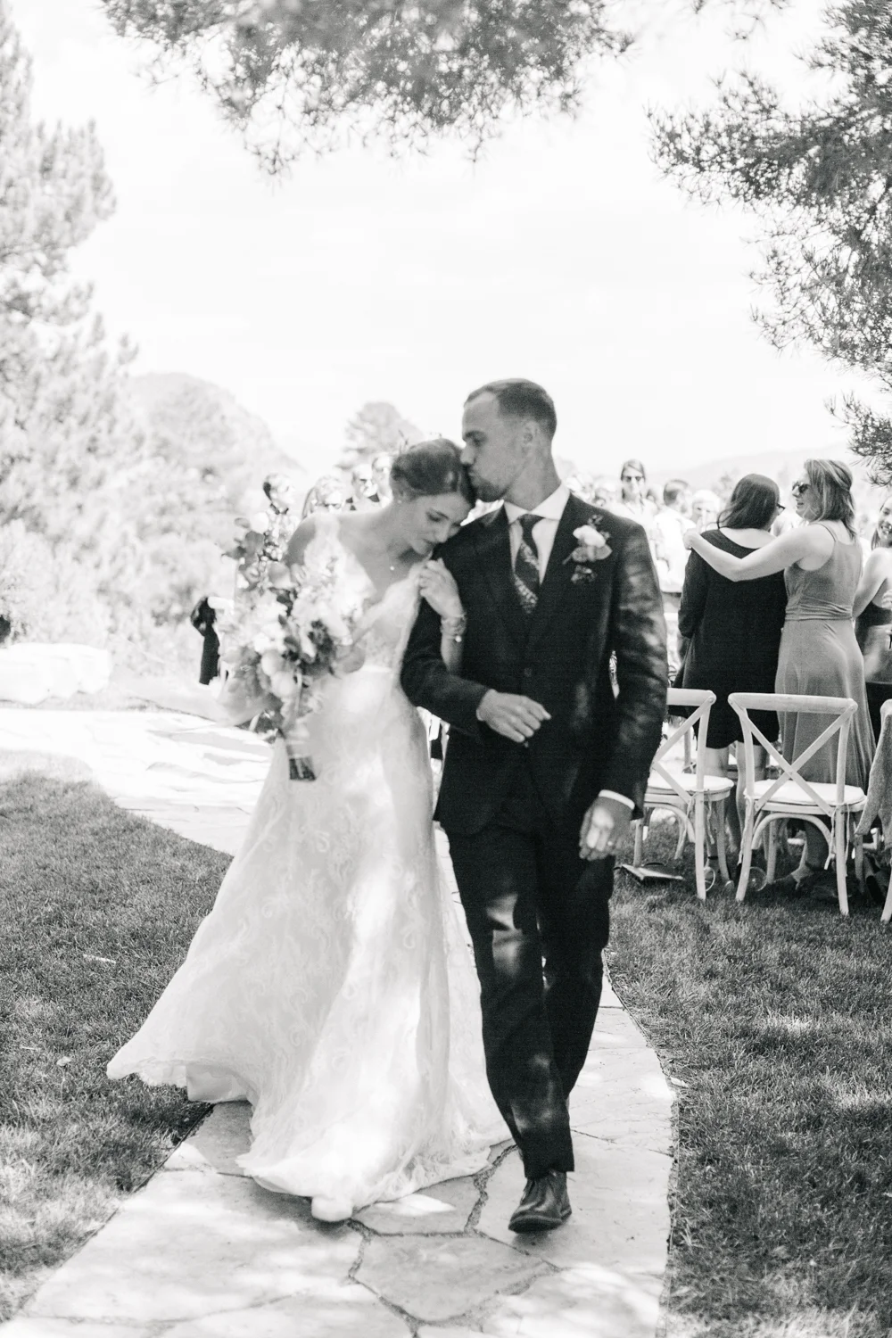 Wedding at Flying Dog Ranch in Carbondale, Colorado. Photos: Cat Mayer
