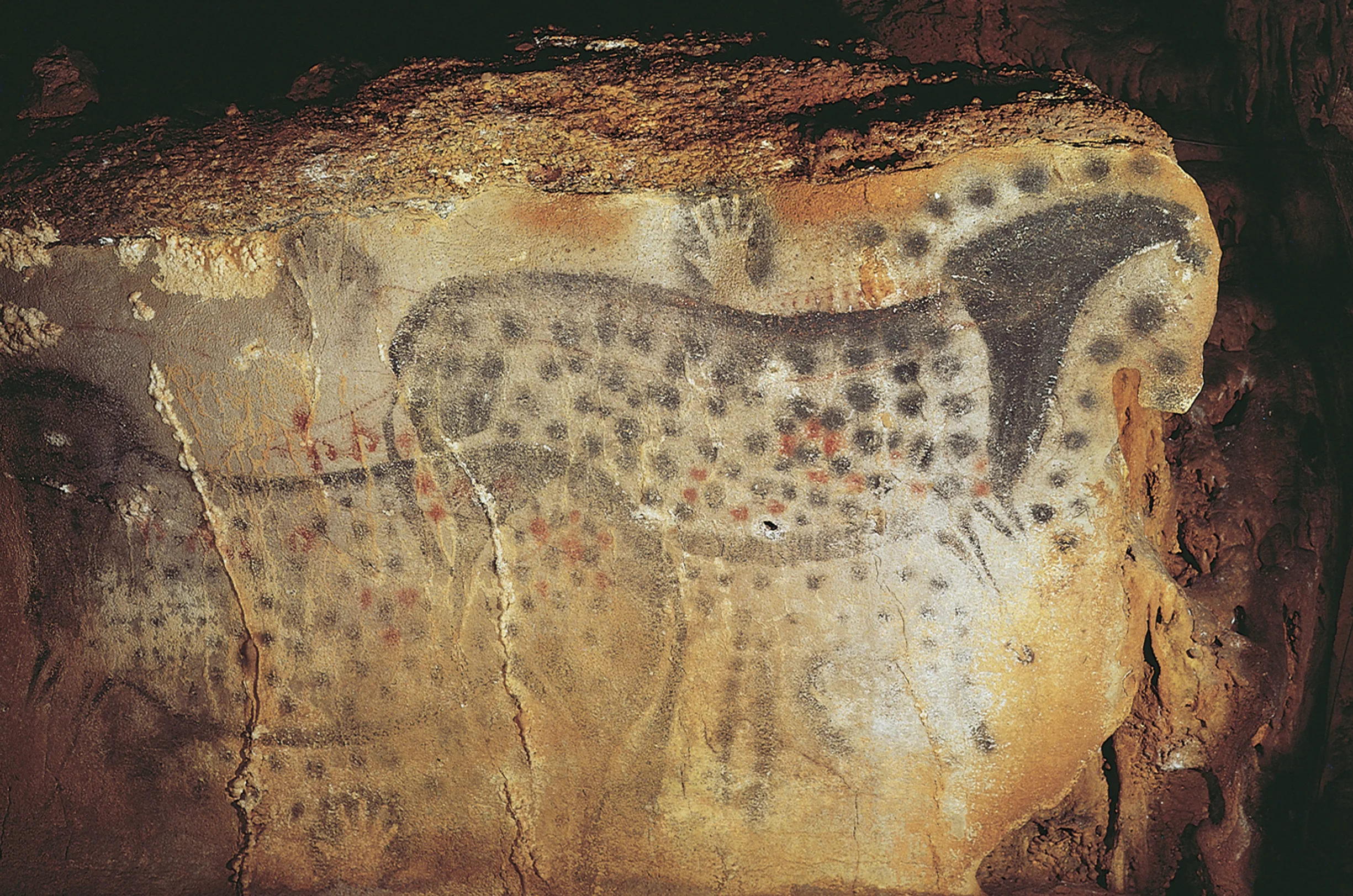 Dawn of the Ages / 37000–17000 BC